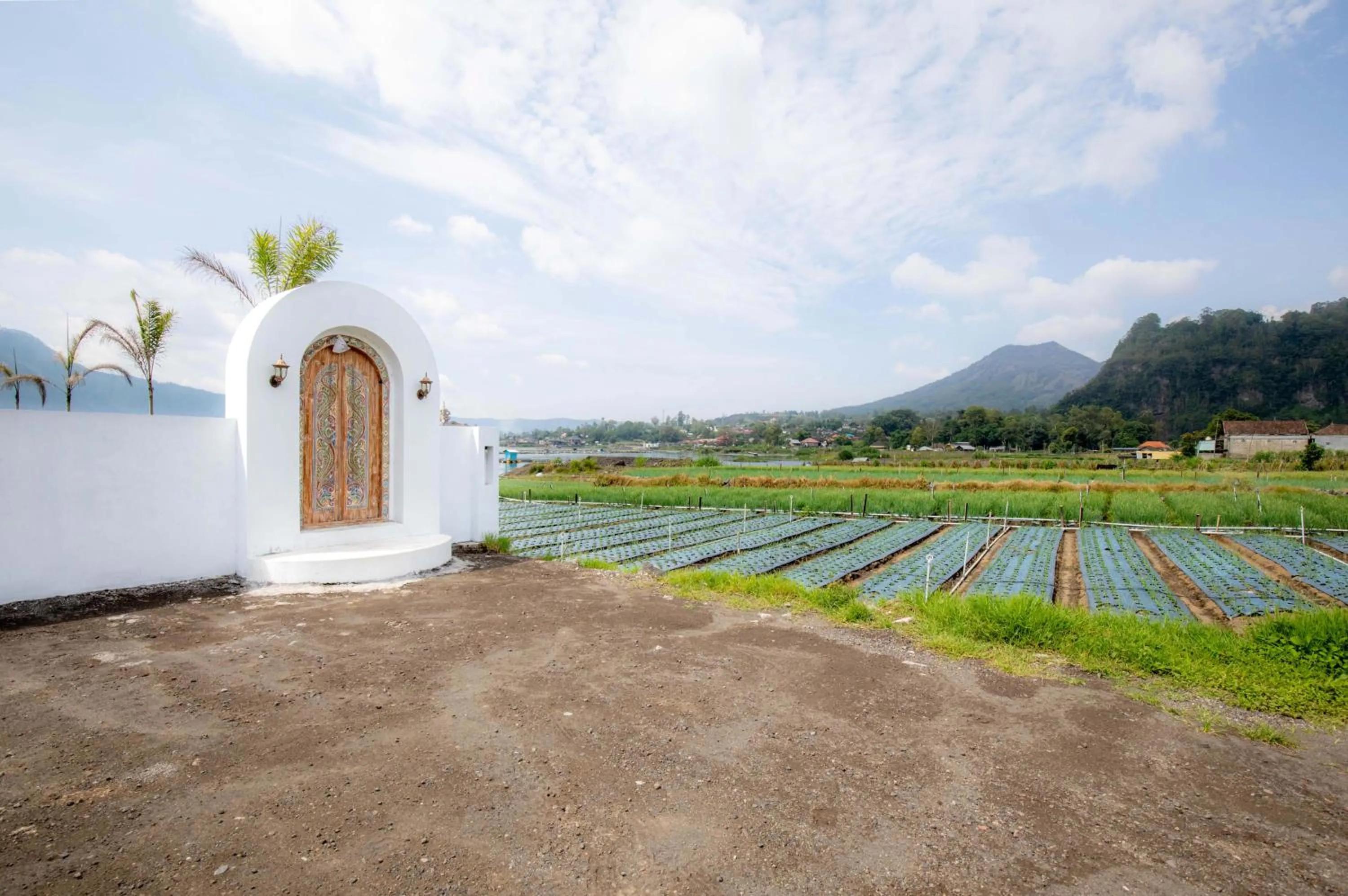 Property building in Intan Lake View Kintamani