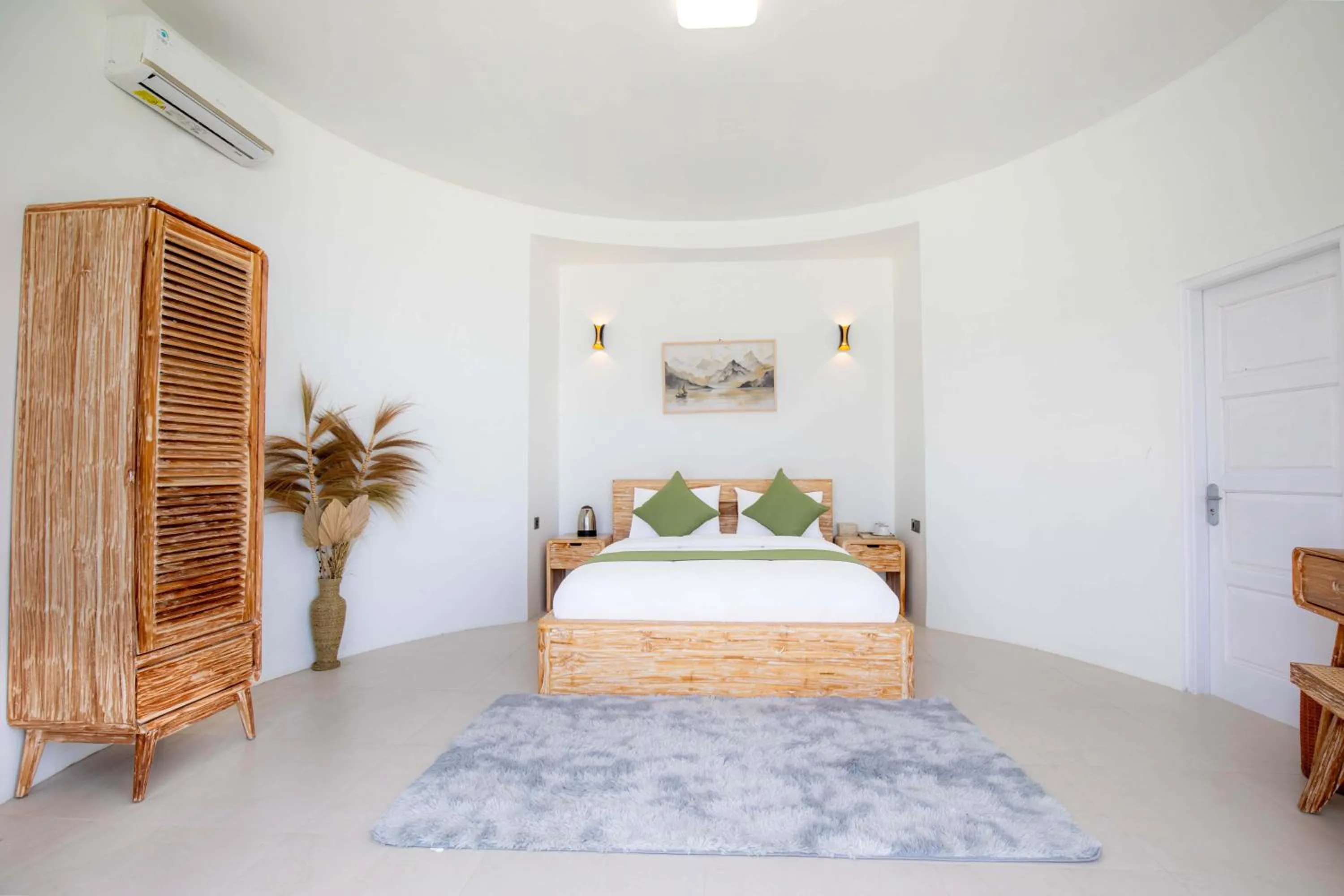 Bed in Intan Lake View Kintamani