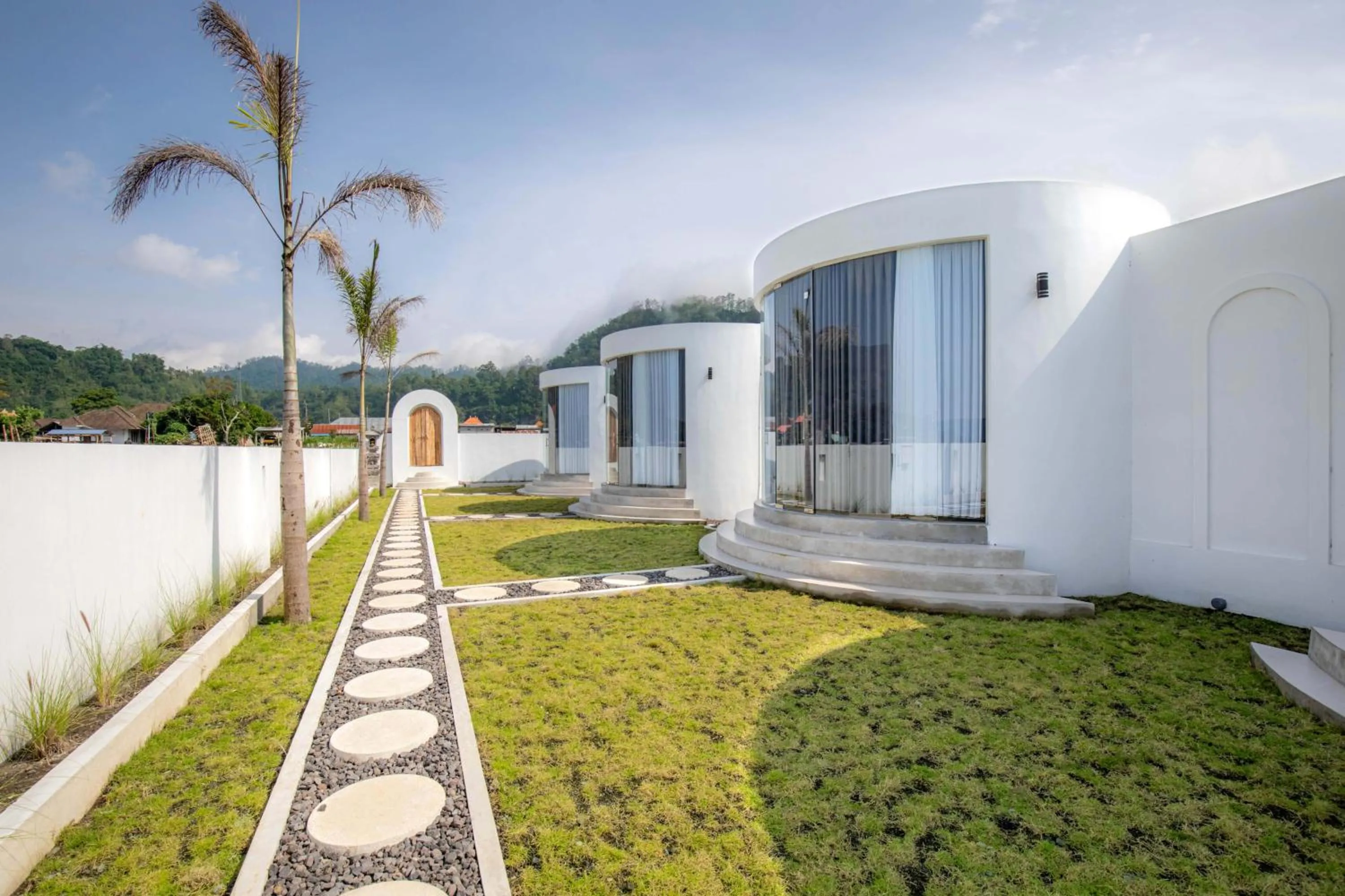 Property building in Intan Lake View Kintamani