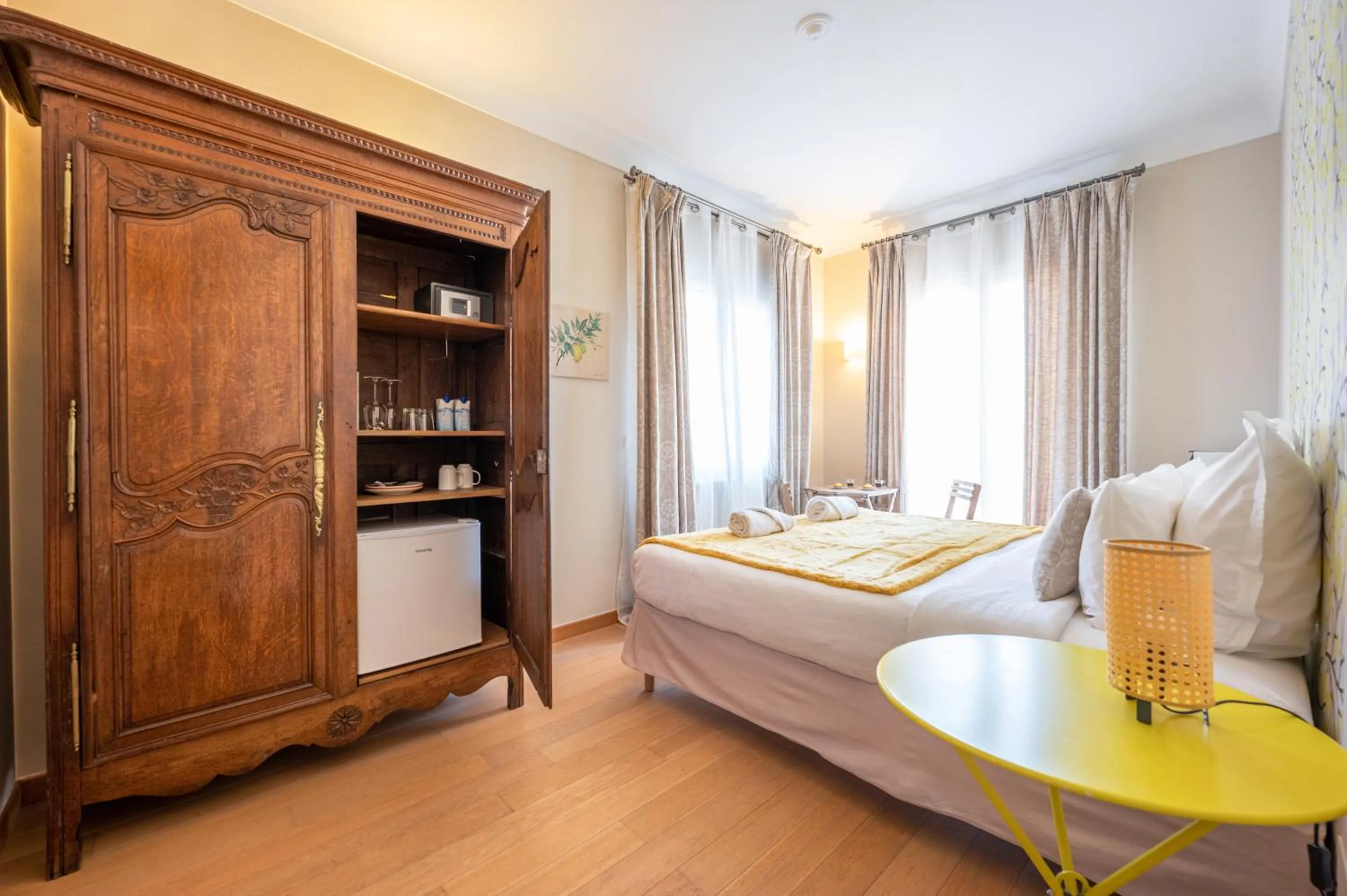 wardrobe, Bed in La Fabrique ¿oup¿