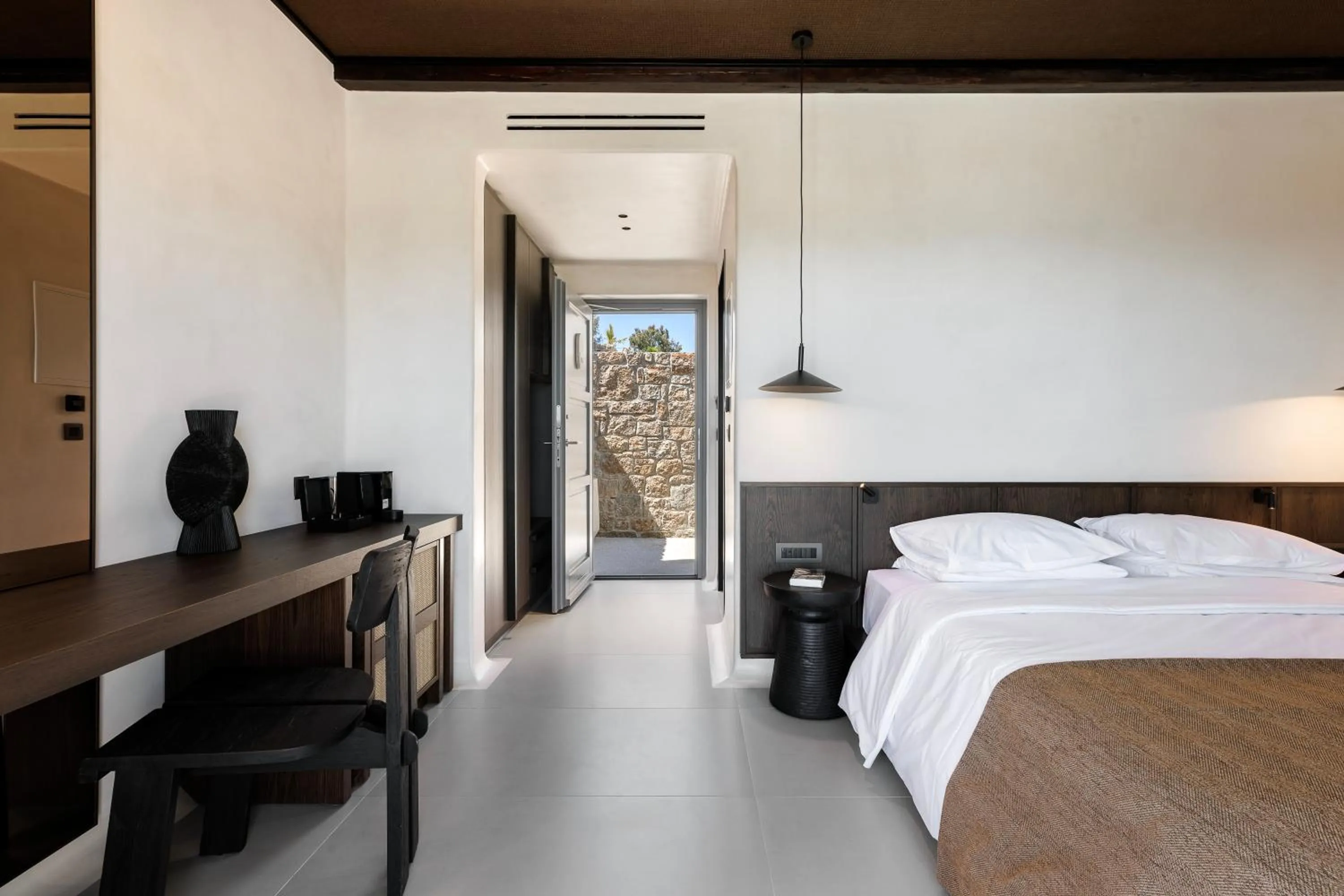 Bed in Maximus Mykonos