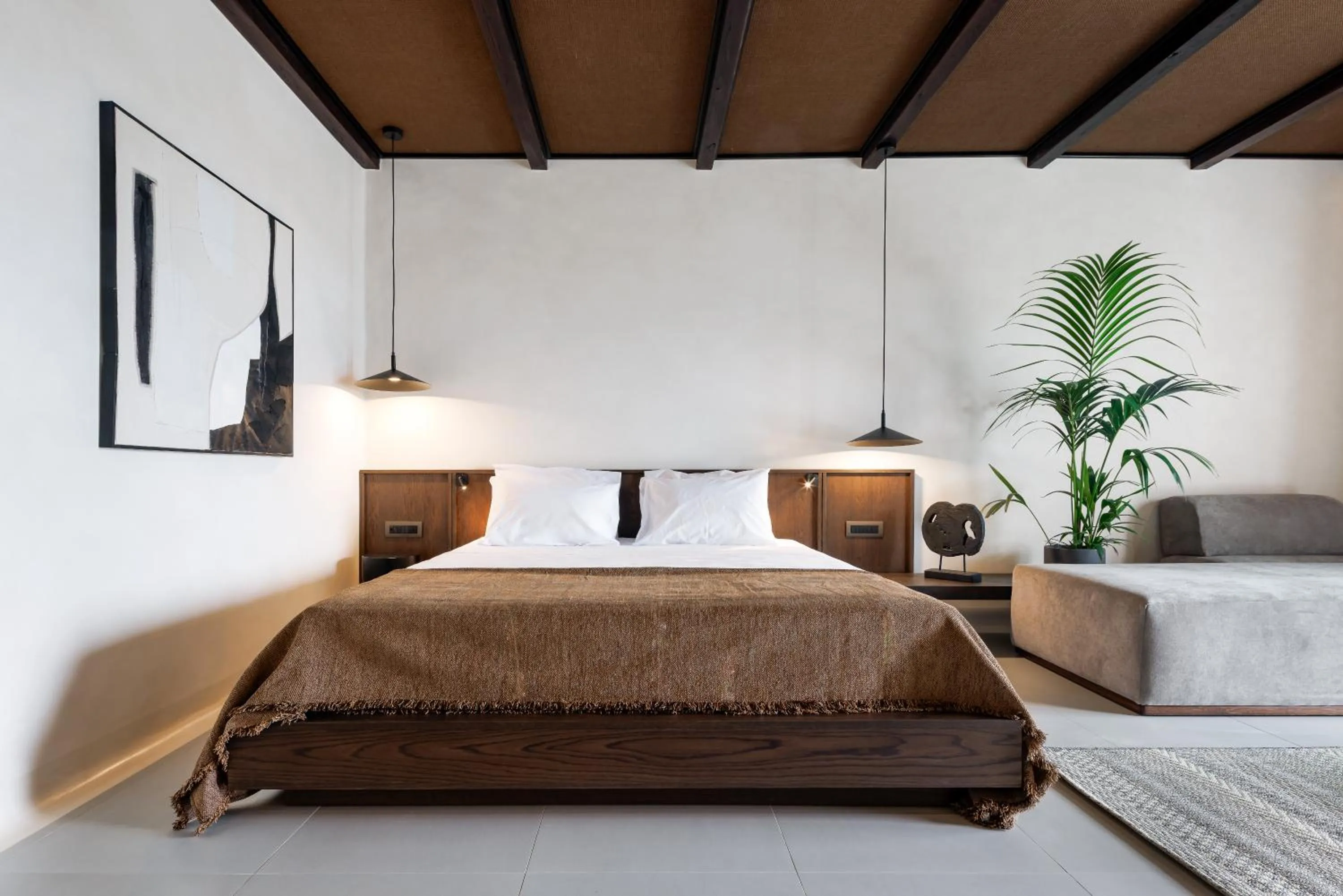 Bed in Maximus Mykonos