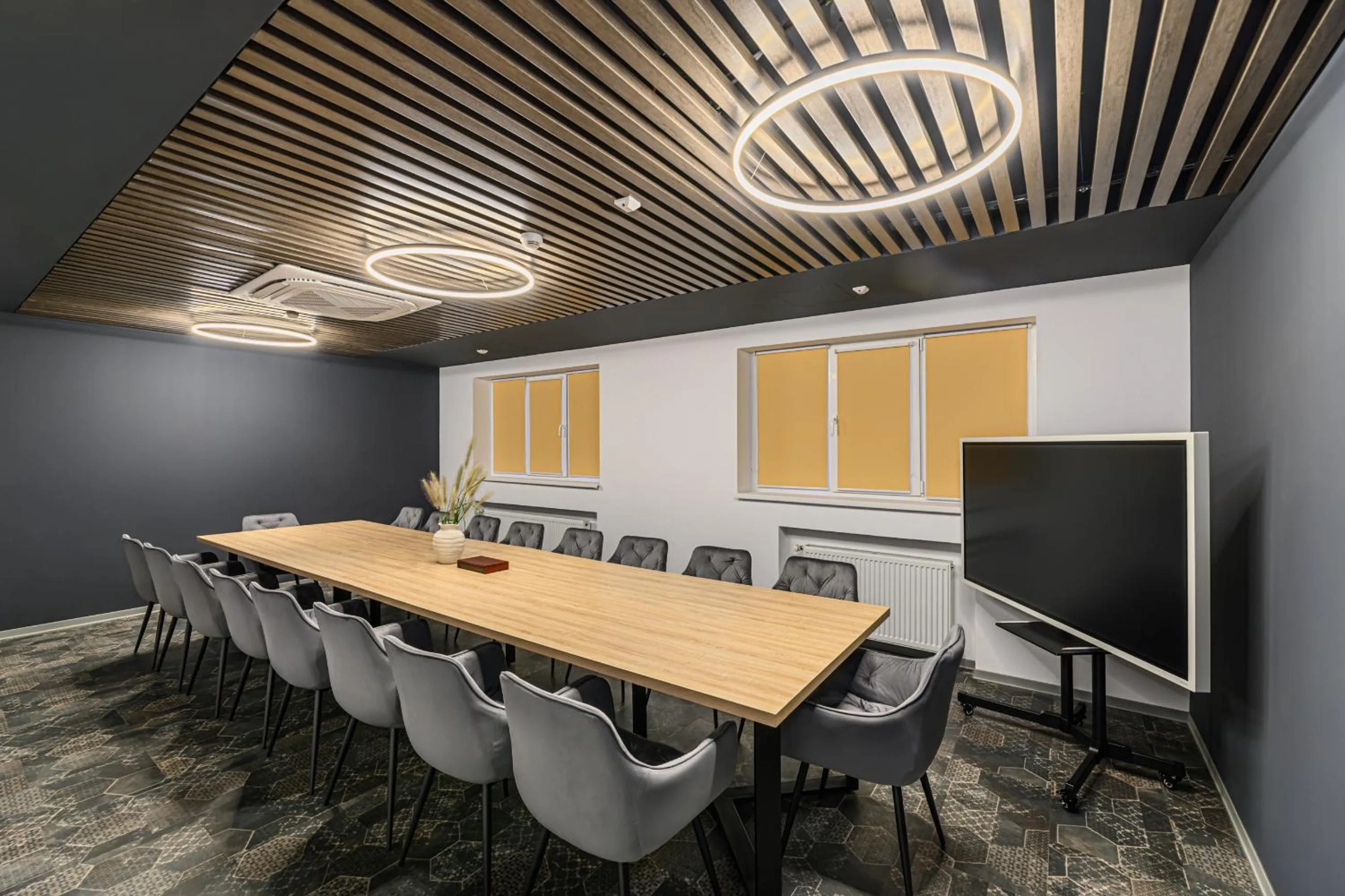 TV and multimedia in Johann Strauss Hotel