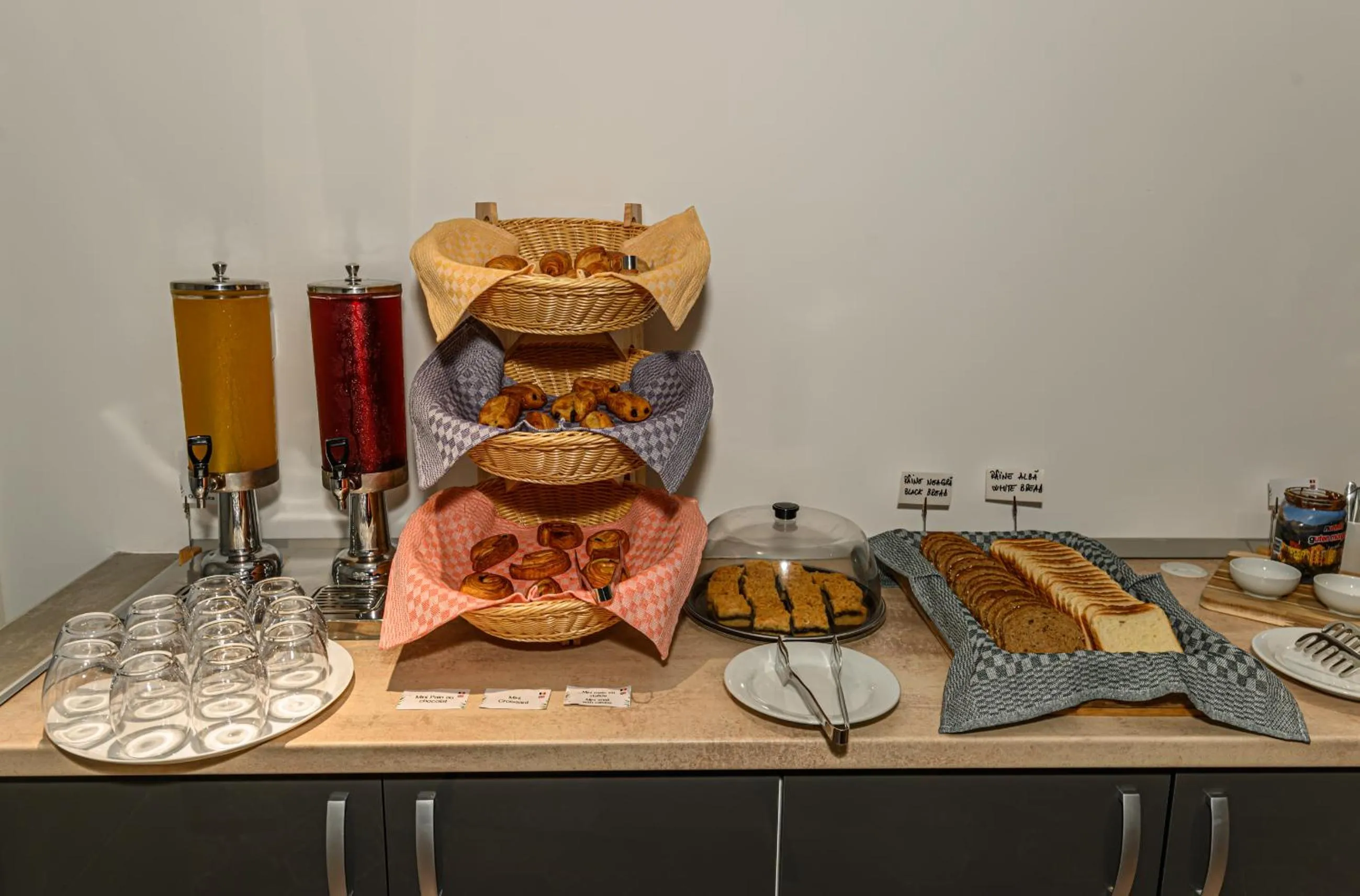 Breakfast in Johann Strauss Hotel