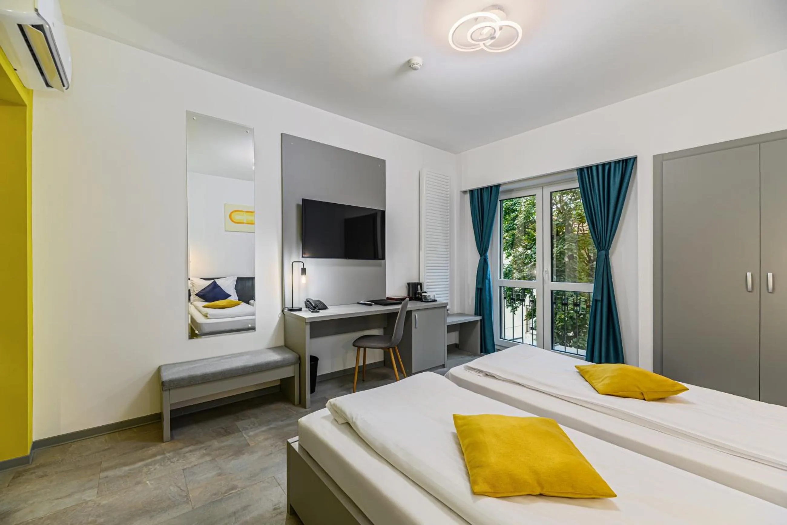 Bed in Johann Strauss Hotel