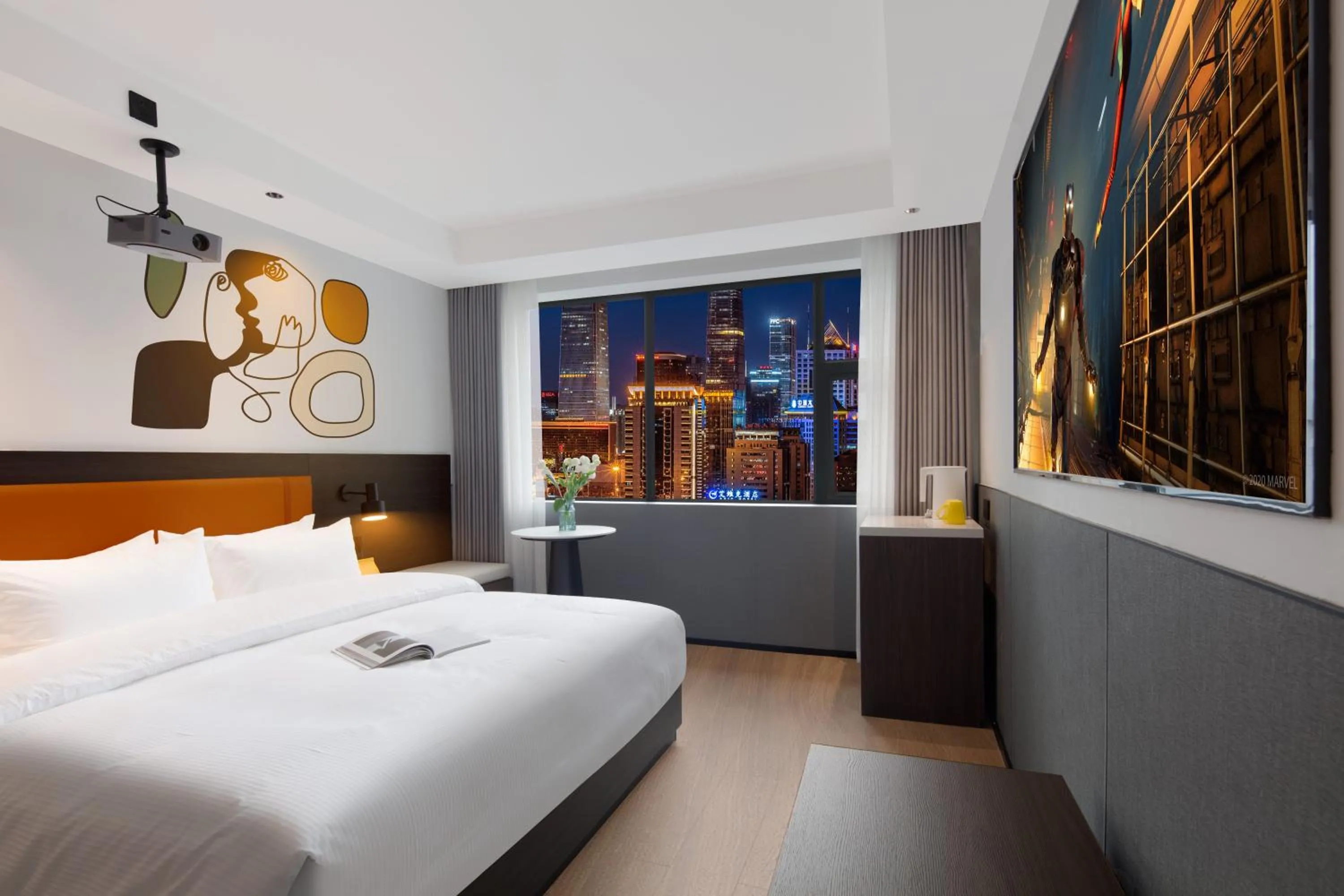 Projection Queen Room in Mcsrh Hotel-GuiYang Penshuichi