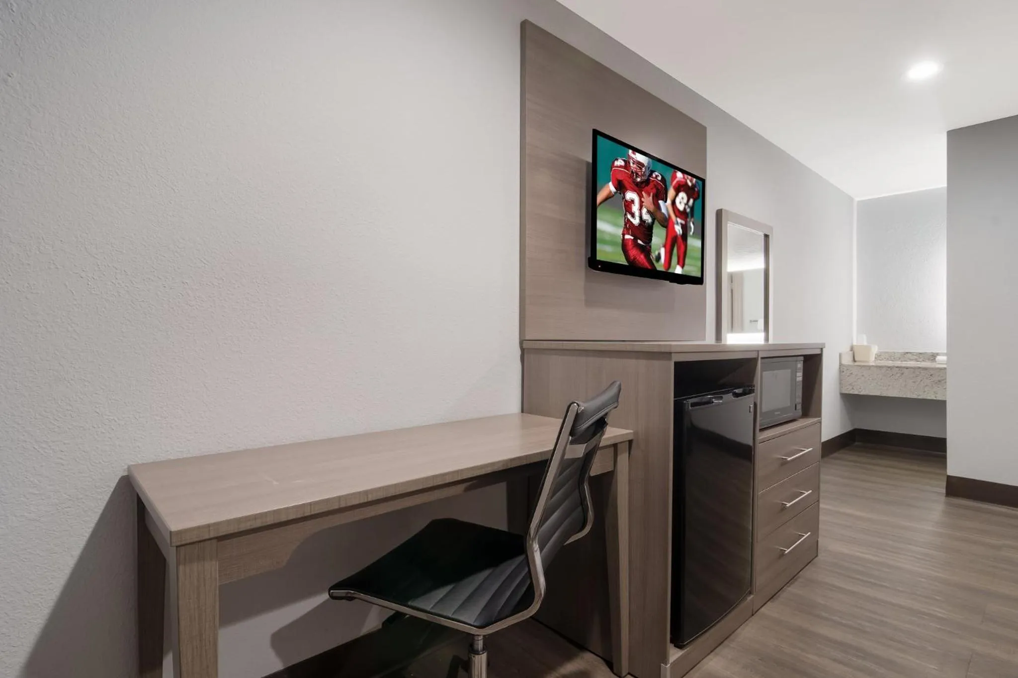 Photo of the whole room in Red Roof Inn Rocky Mount - Battleboro