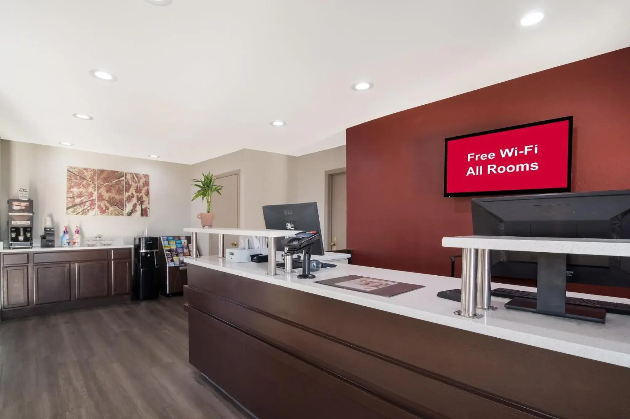 Lobby or reception in Red Roof Inn Rocky Mount - Battleboro Lobby or reception in Red Roof Inn Rocky Mount - Battleboro