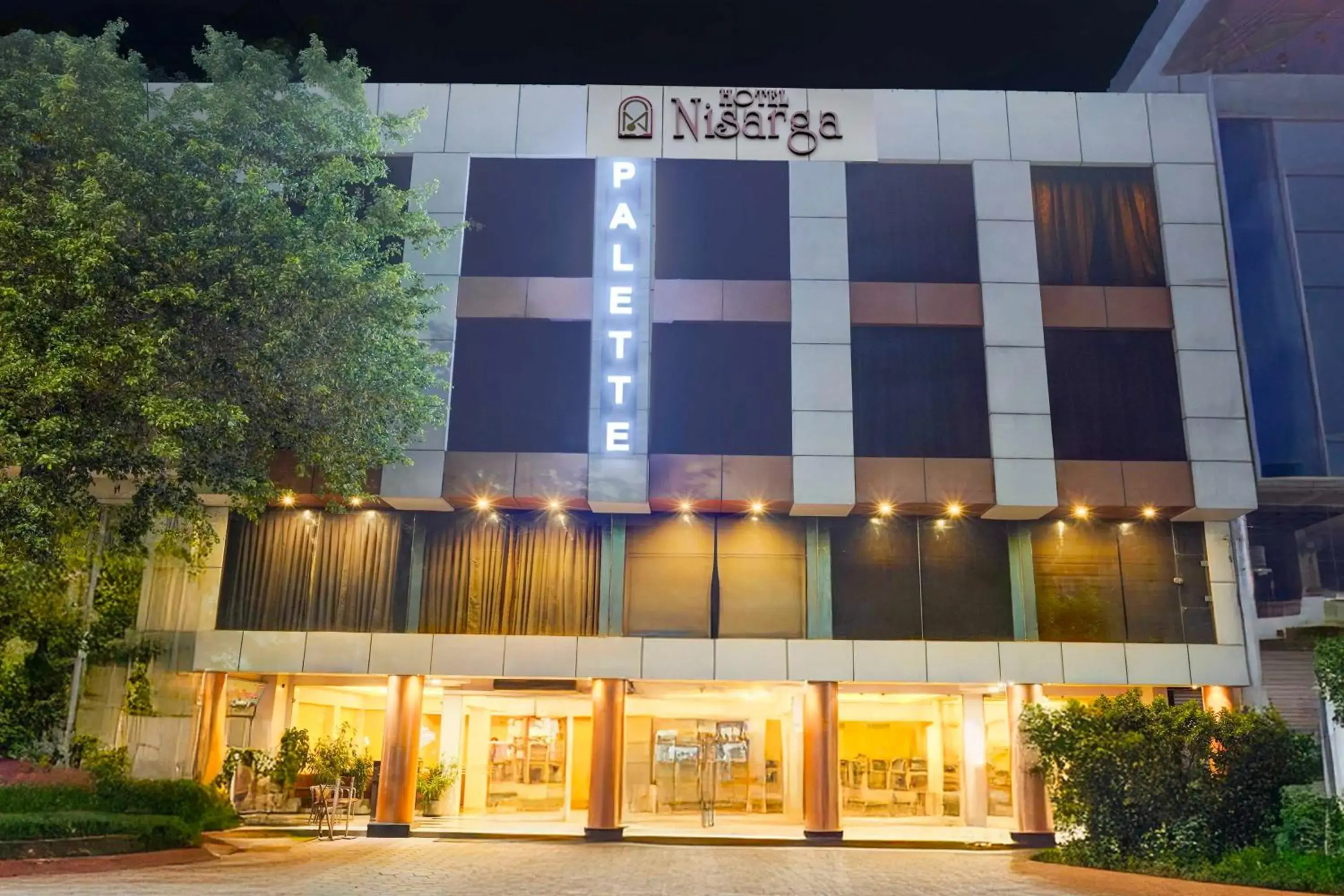 Facade/entrance in Palette Hotel Nisarga by CheckIn Bhopal Facade/entrance in Palette Hotel Nisarga by CheckIn Bhopal