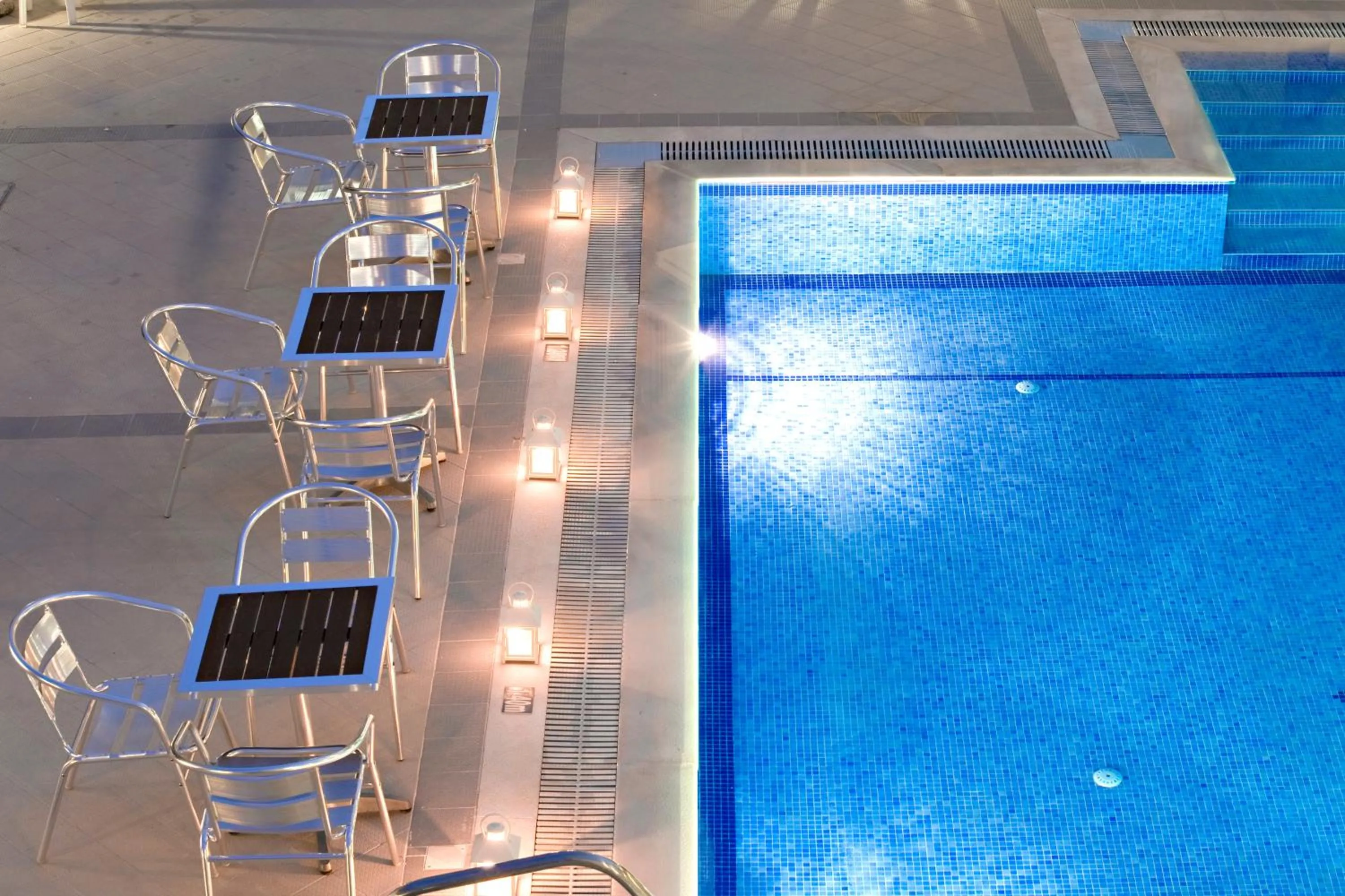 Swimming pool in Stratos Hotel