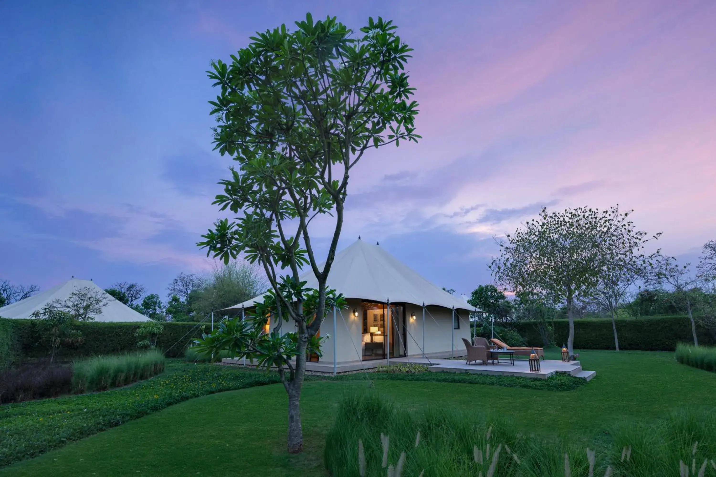 The Oberoi Vindhyavilas Wildlife Resort, Bandhavgarh The Oberoi Vindhyavilas Wildlife Resort, Bandhavgarh
