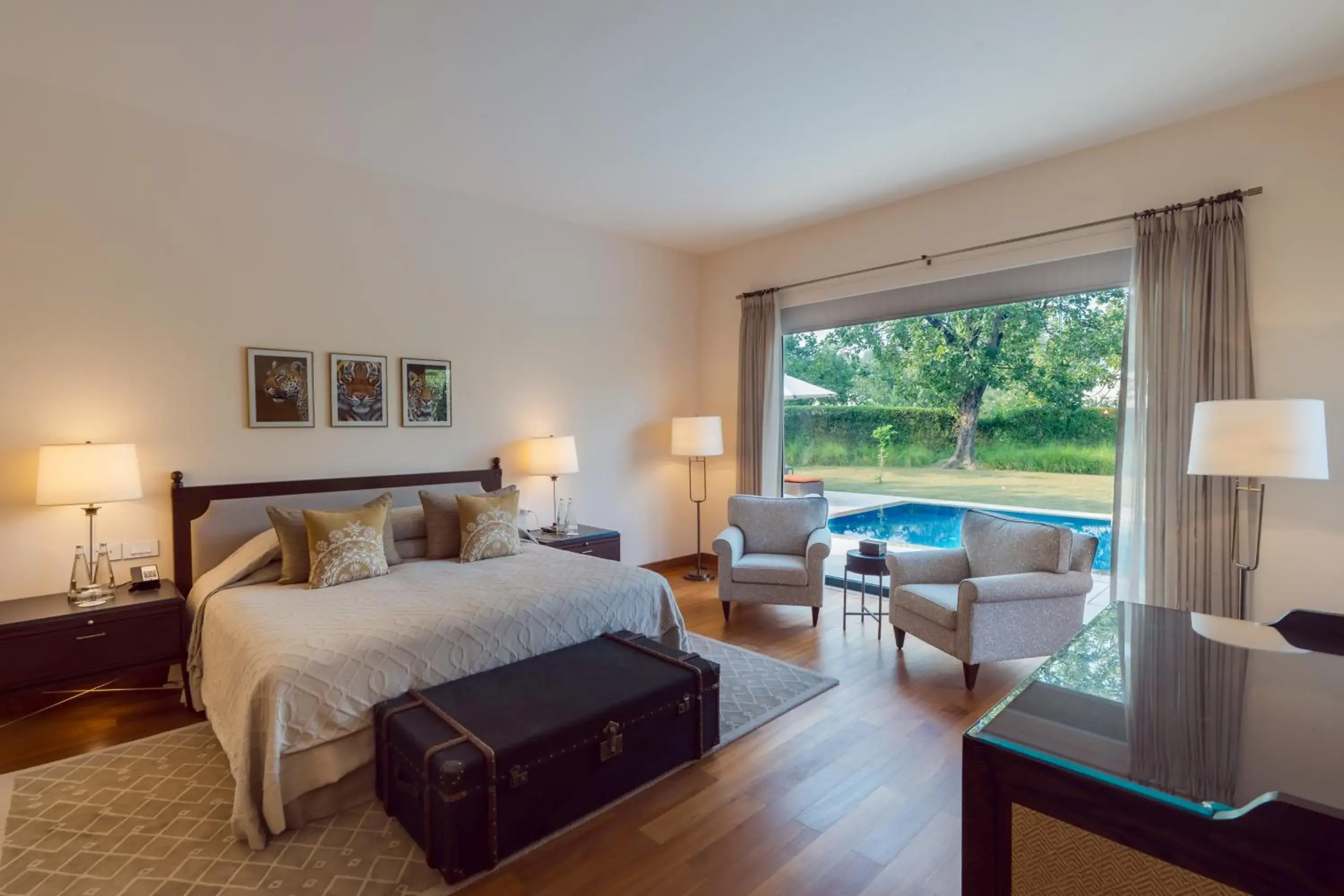 Luxury Villa King with Private Pool in The Oberoi Vindhyavilas Wildlife Resort, Bandhavgarh Luxury Villa King with Private Pool in The Oberoi Vindhyavilas Wildlife Resort, Bandhavgarh