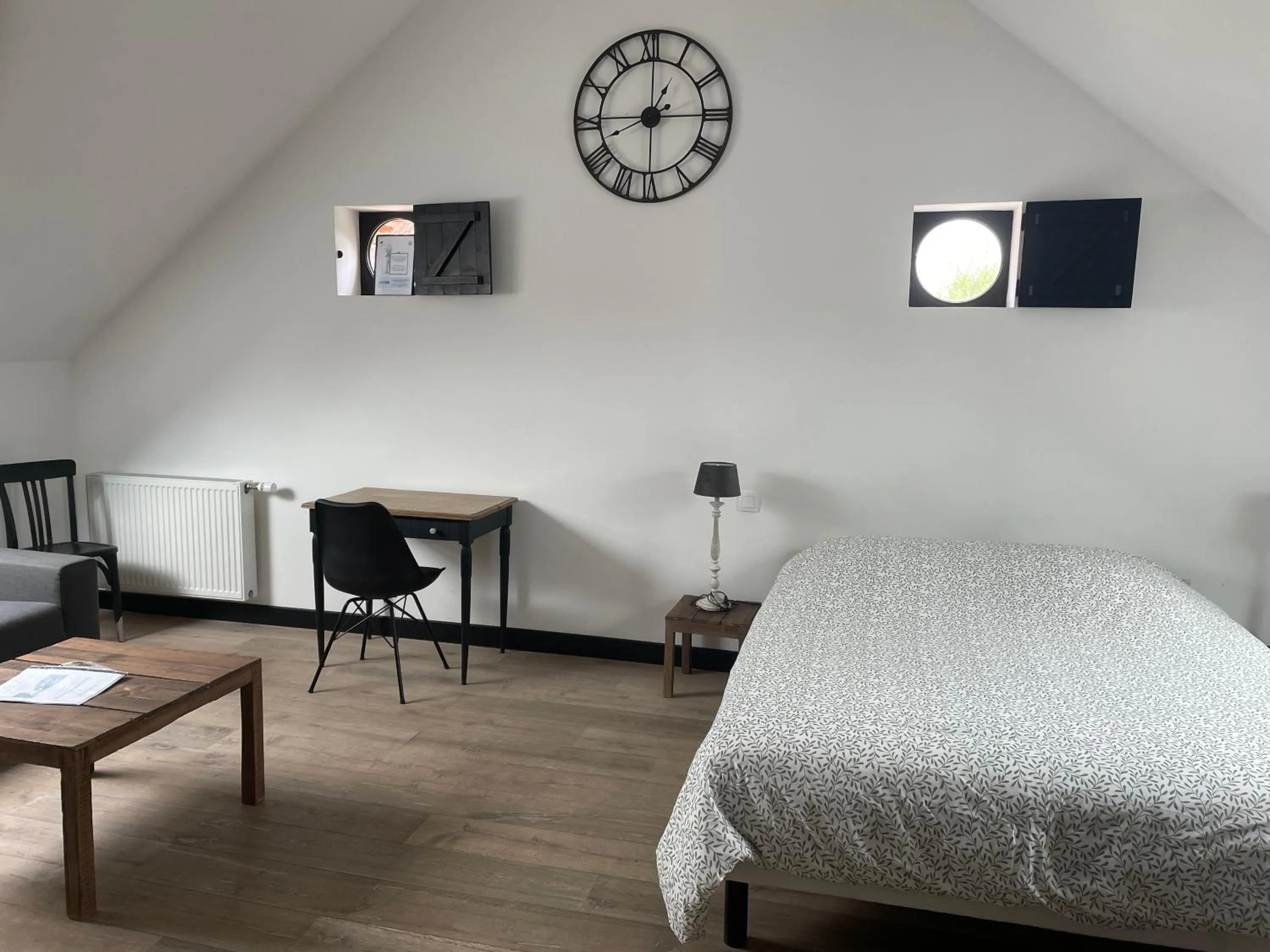 Photo of the whole room, Bed in La Grange De Salomé