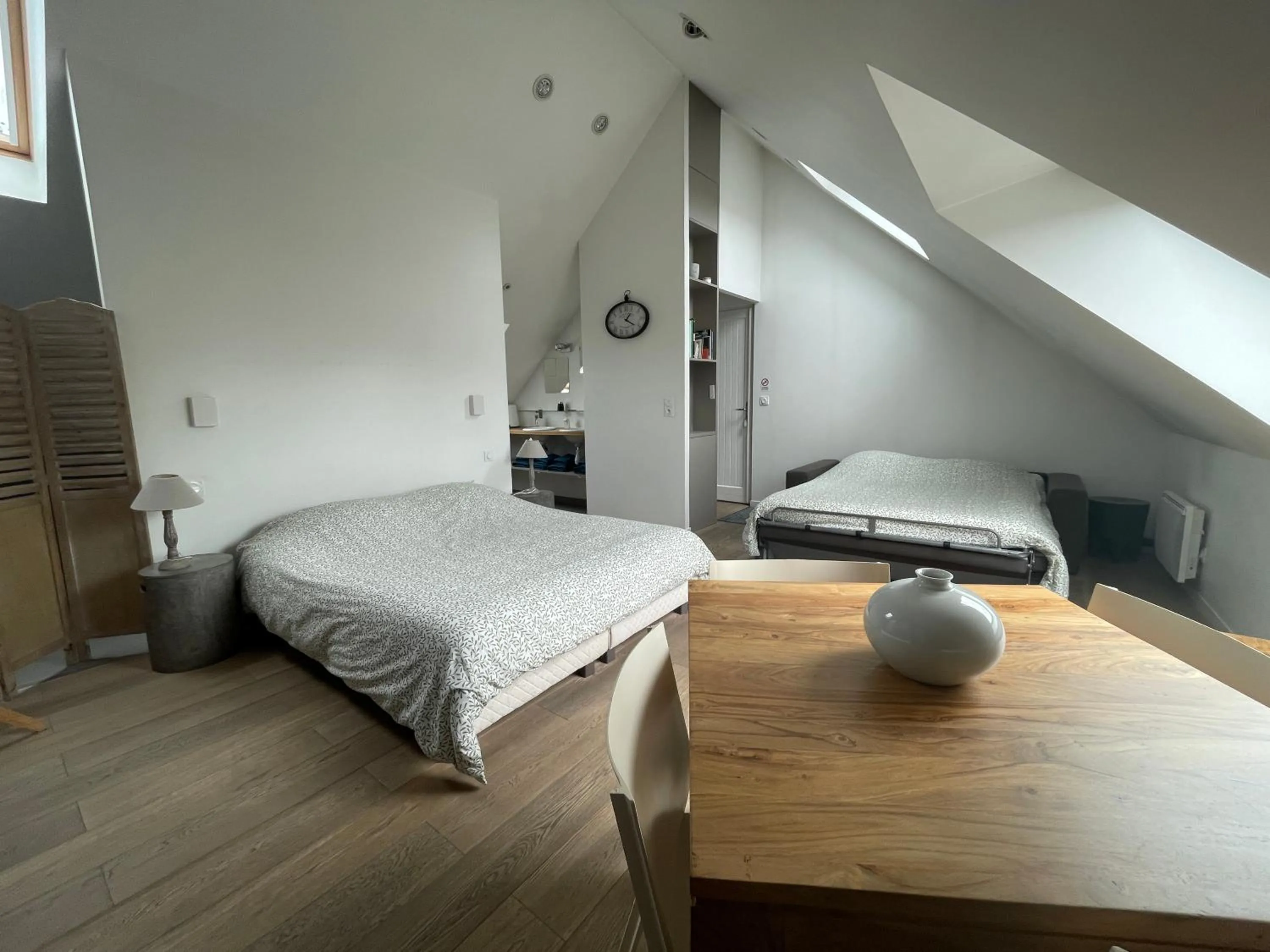 Photo of the whole room, Bed in La Grange De Salomé