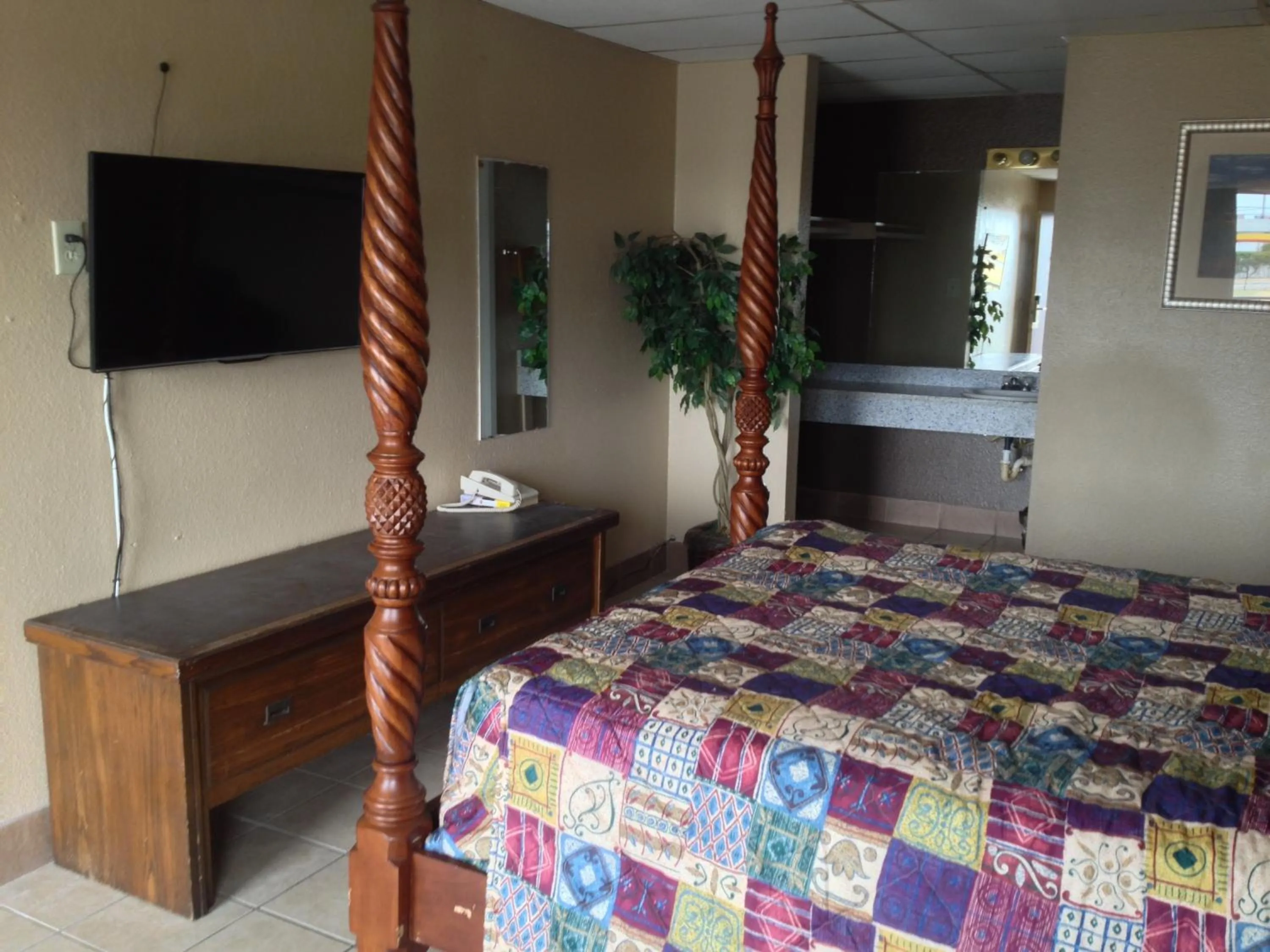 Bedroom, Bed in Austin Motor Inn