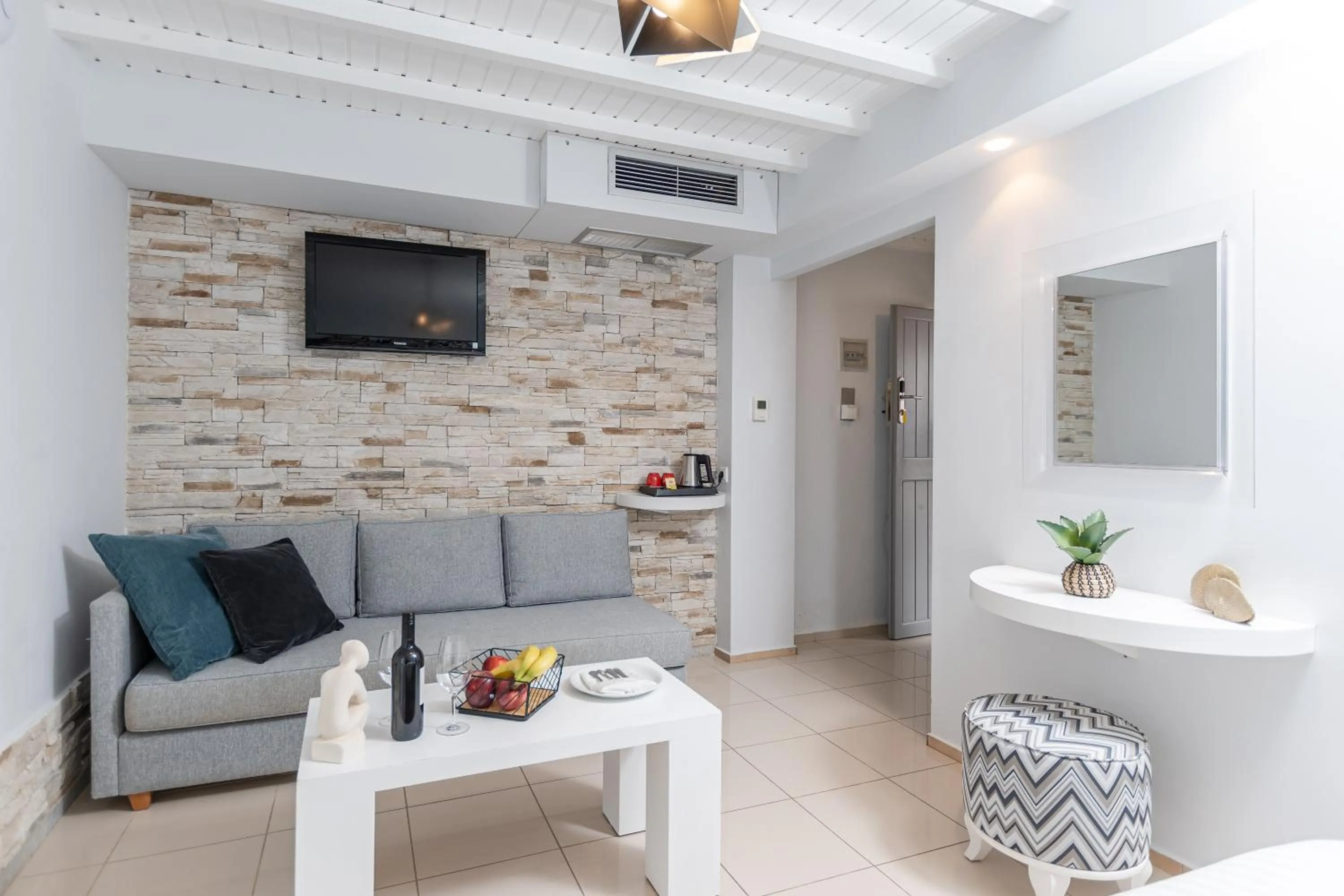 TV and multimedia in Galaxy Hotel Naxos