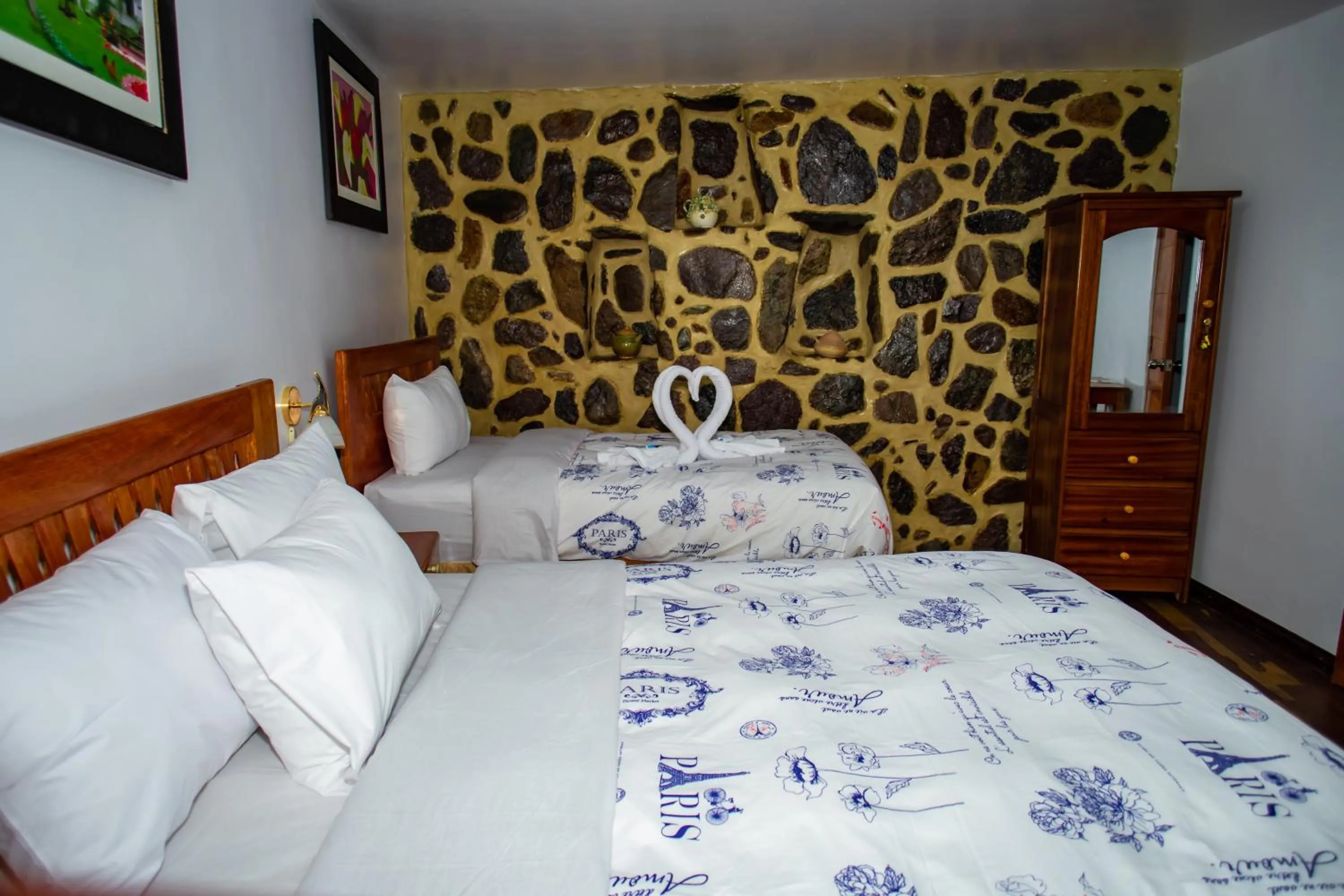 Photo of the whole room, Bed in Intitambo Hotel
