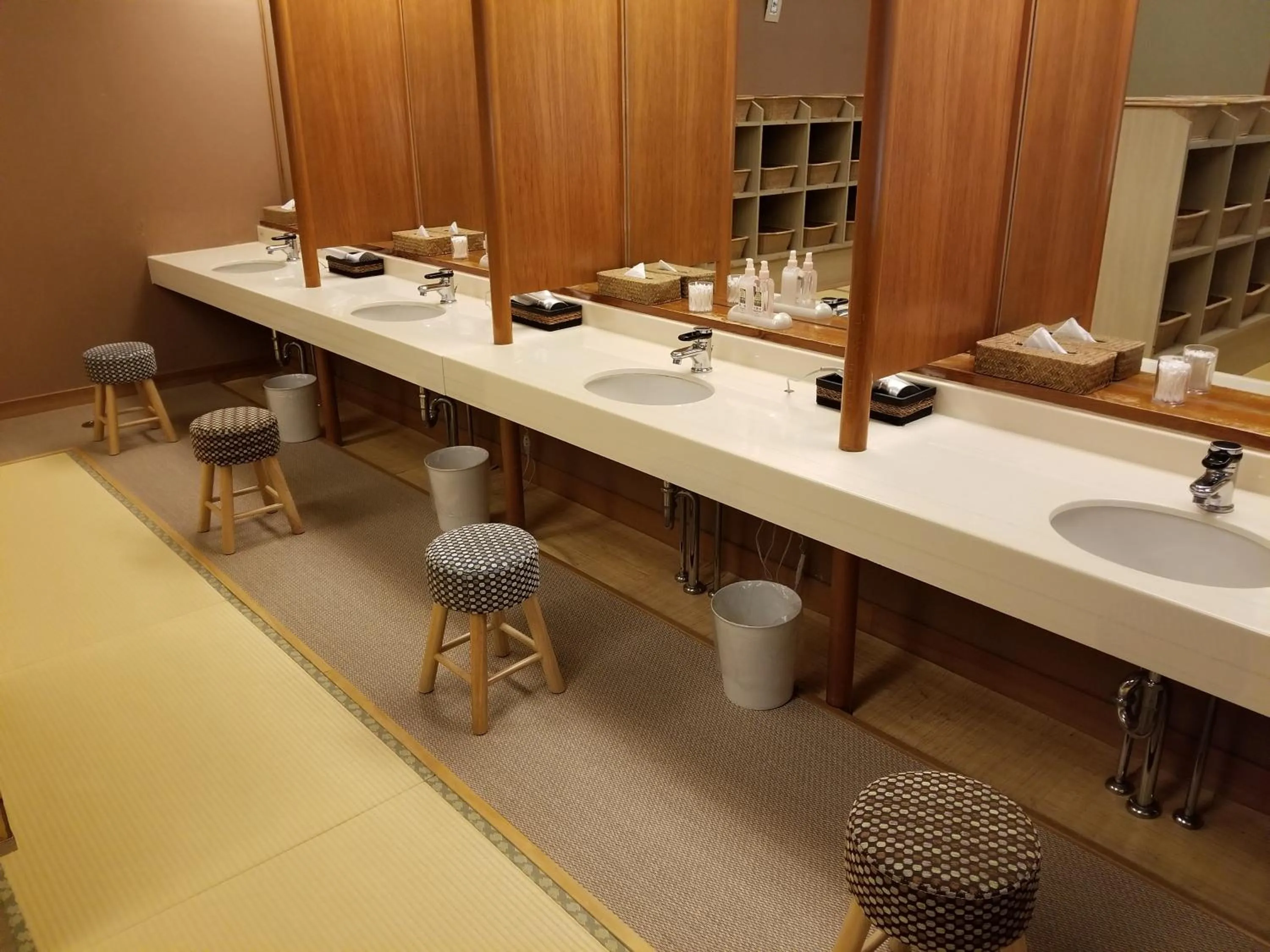 Public Bath in Hotel Shirakawa Yunokura