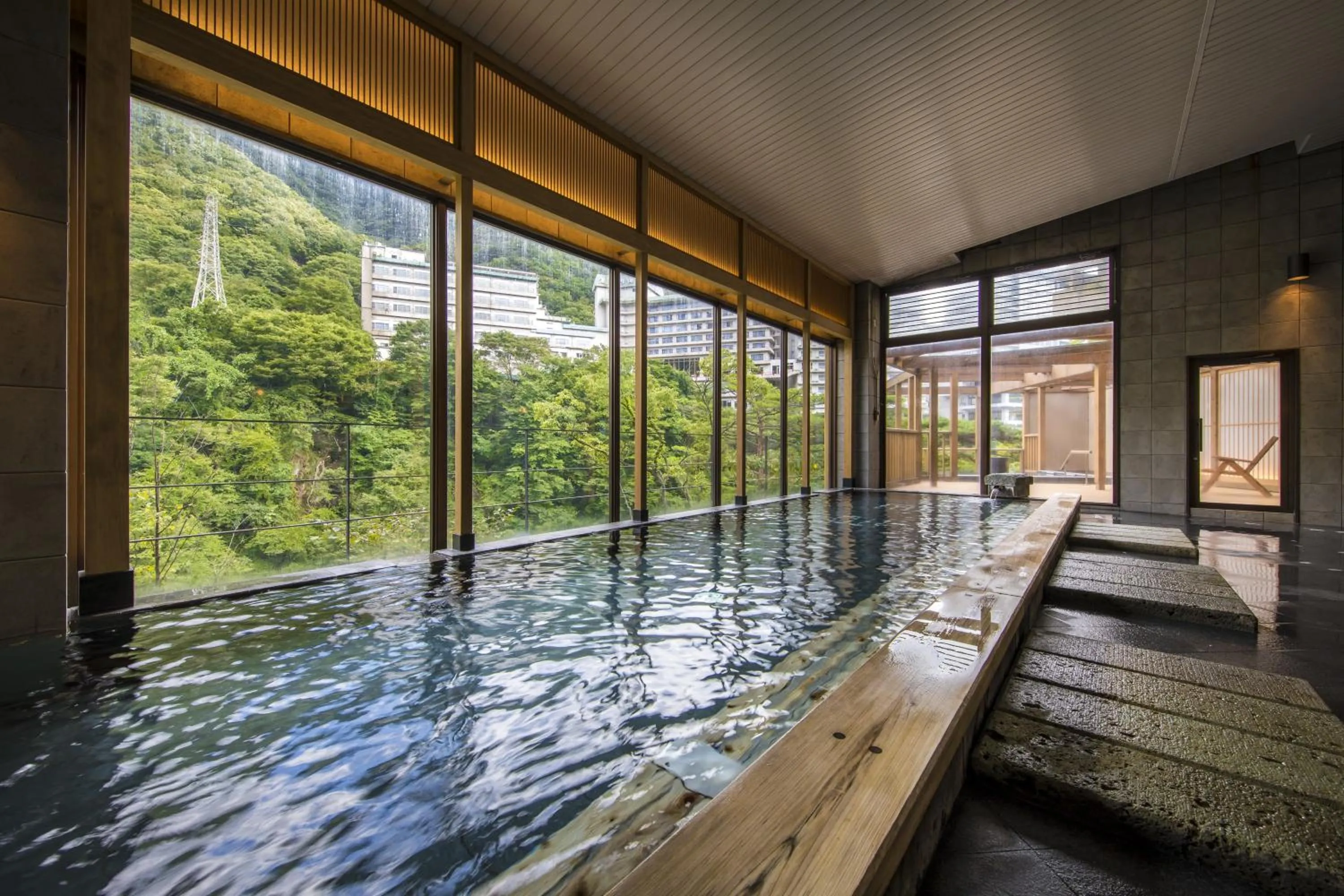 Hot Spring Bath in Hotel Shirakawa Yunokura