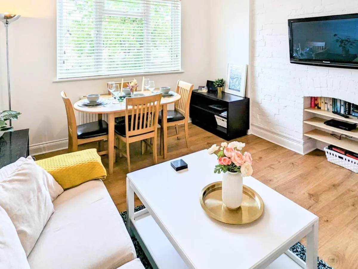 7 Goodrington Lodge