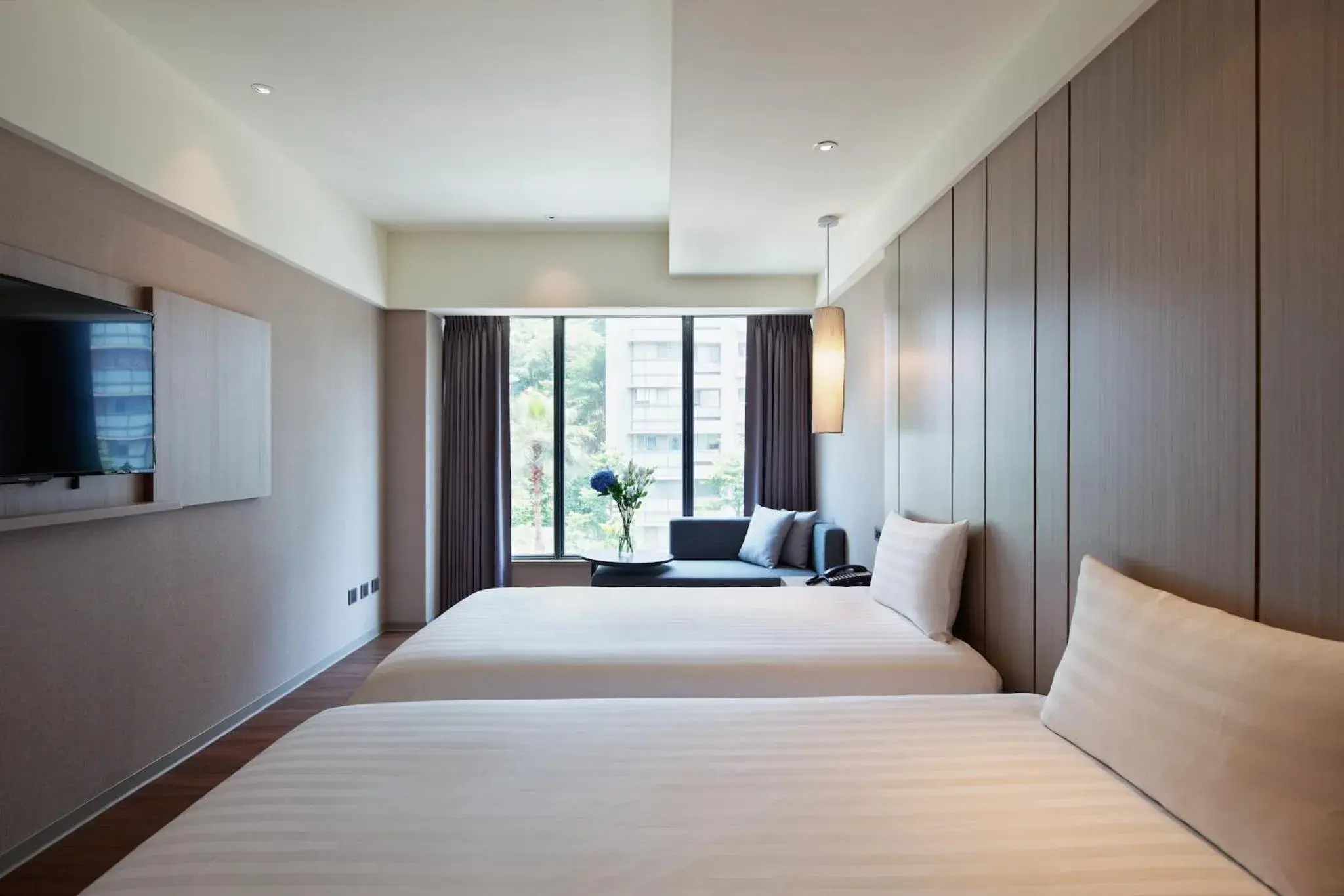 Photo of the whole room in La Maison Hotel Photo of the whole room in La Maison Hotel