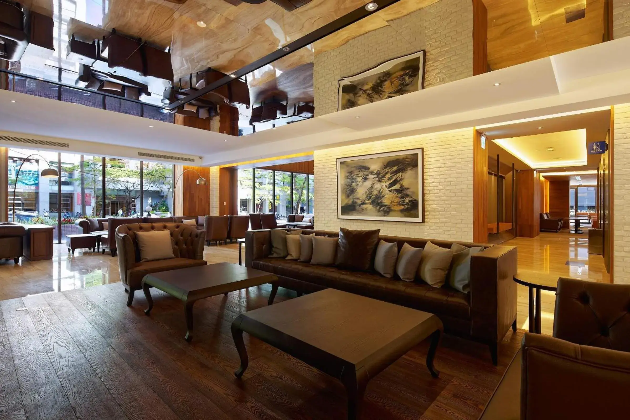 Lobby or reception, Lounge/Bar in La Maison Hotel Lobby or reception, Lounge/Bar in La Maison Hotel