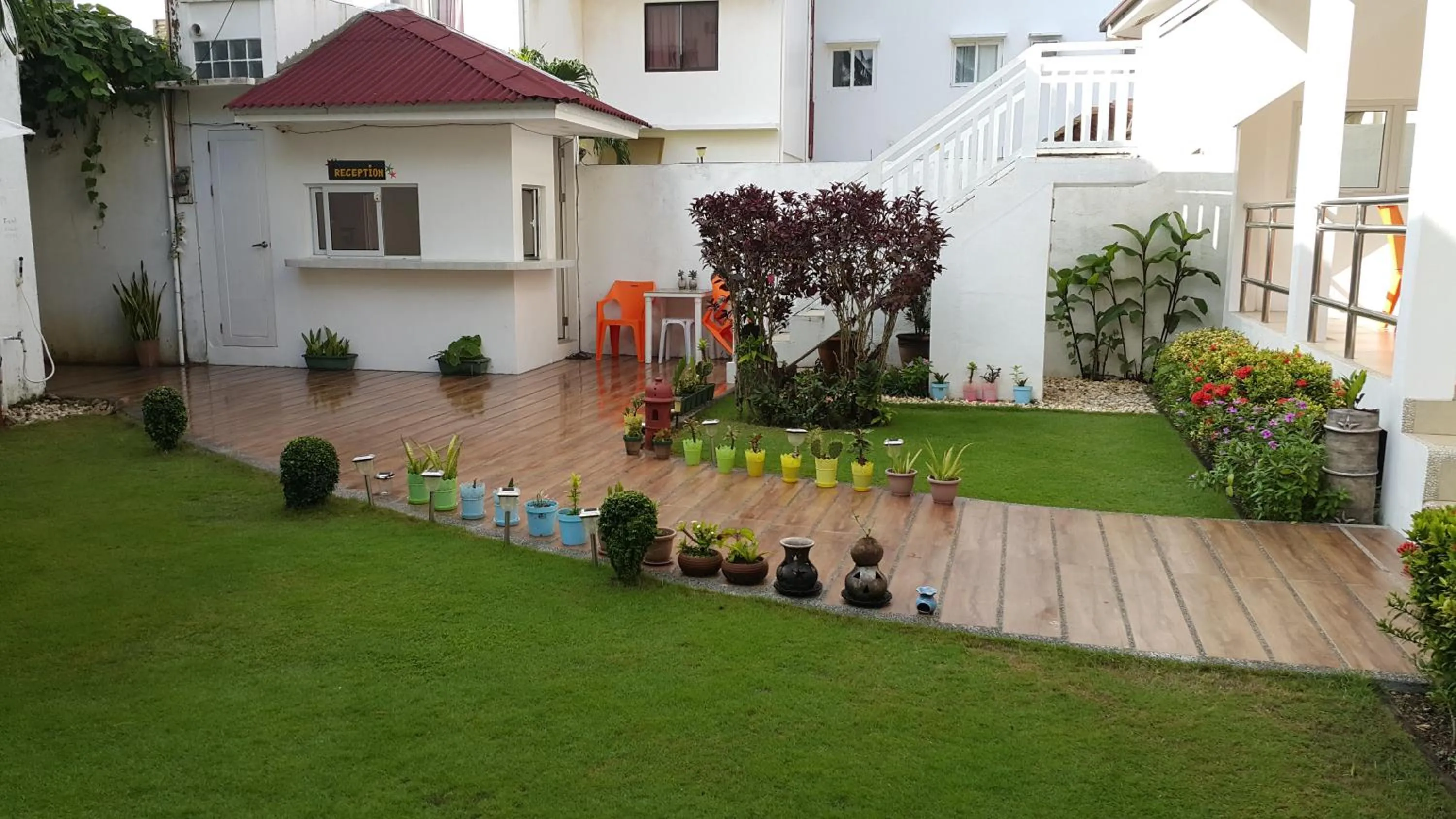 Garden in ClubBoracay Apartelle
