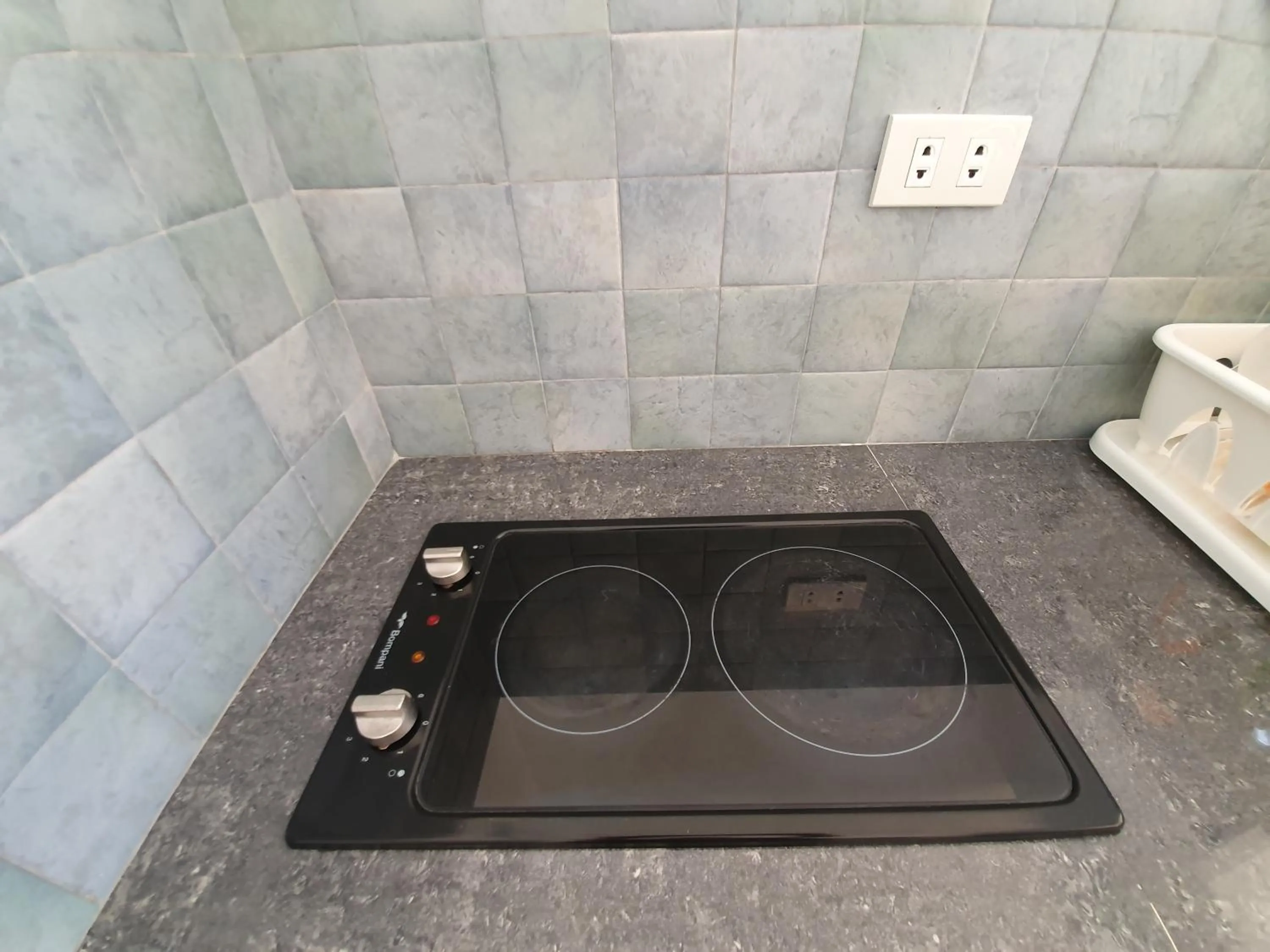 Kitchen or kitchenette in ClubBoracay Apartelle