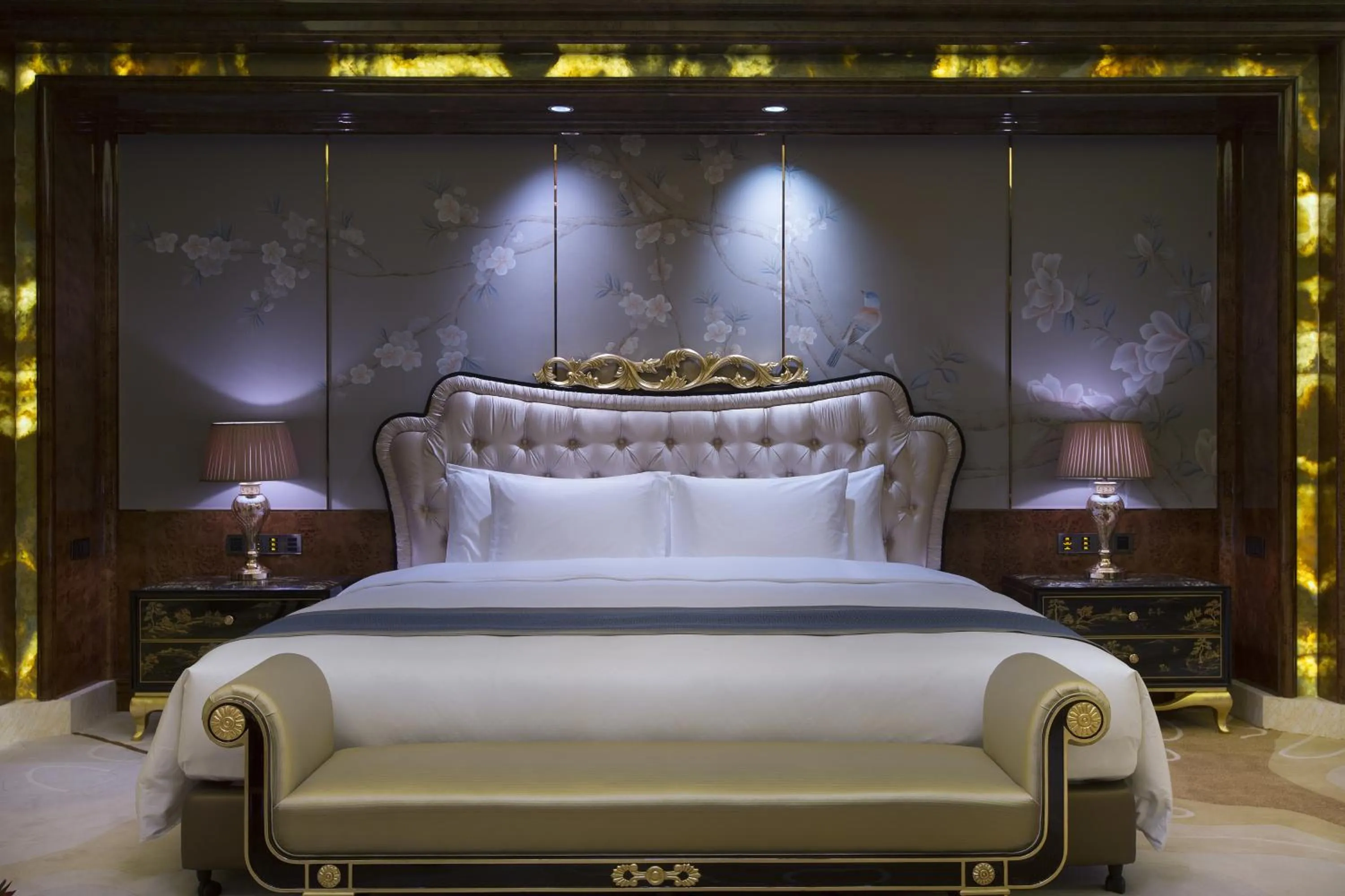 Photo of the whole room, Bed in Wanda Vista Nanning