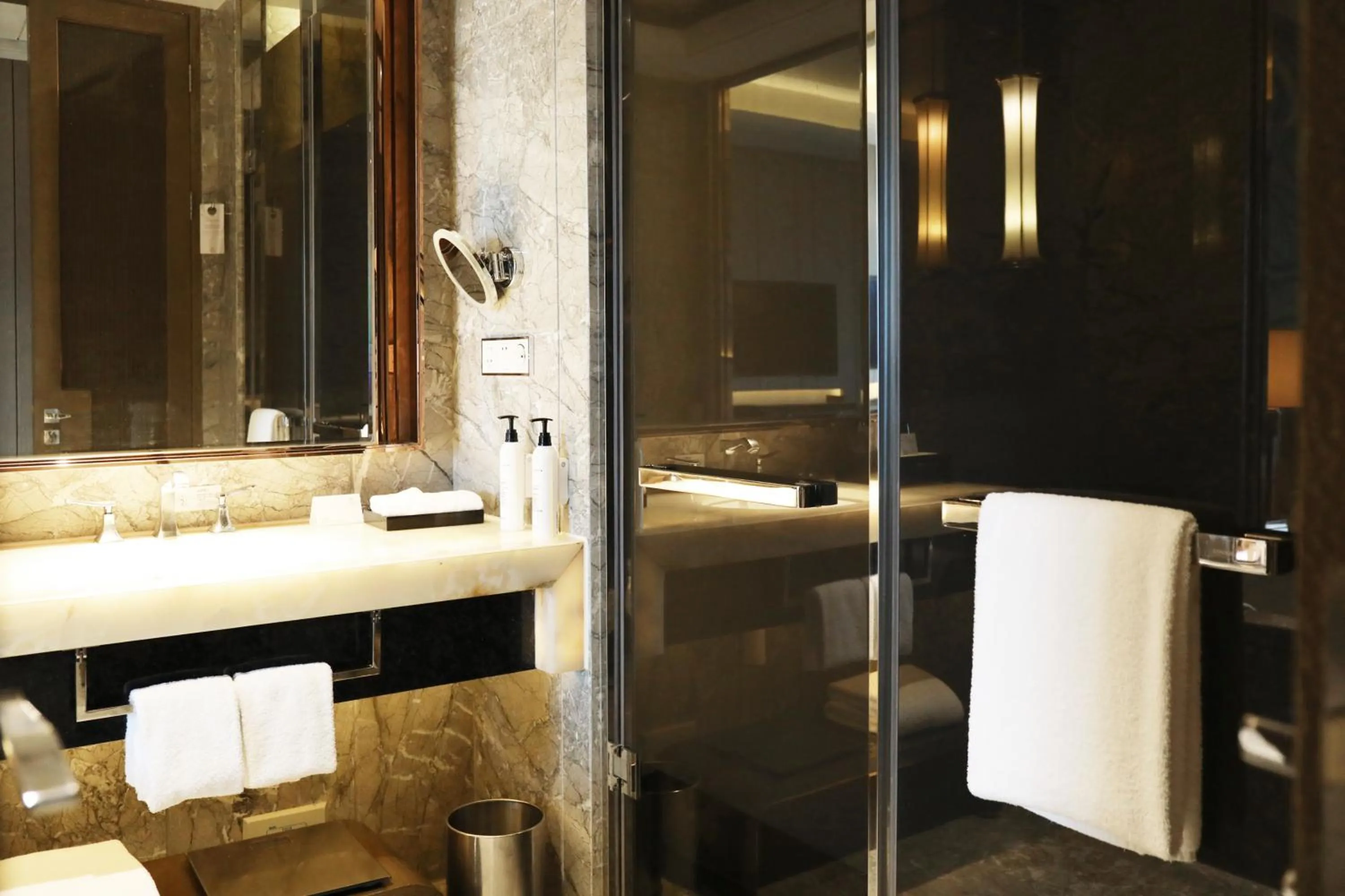 Bathroom in Wanda Vista Nanning