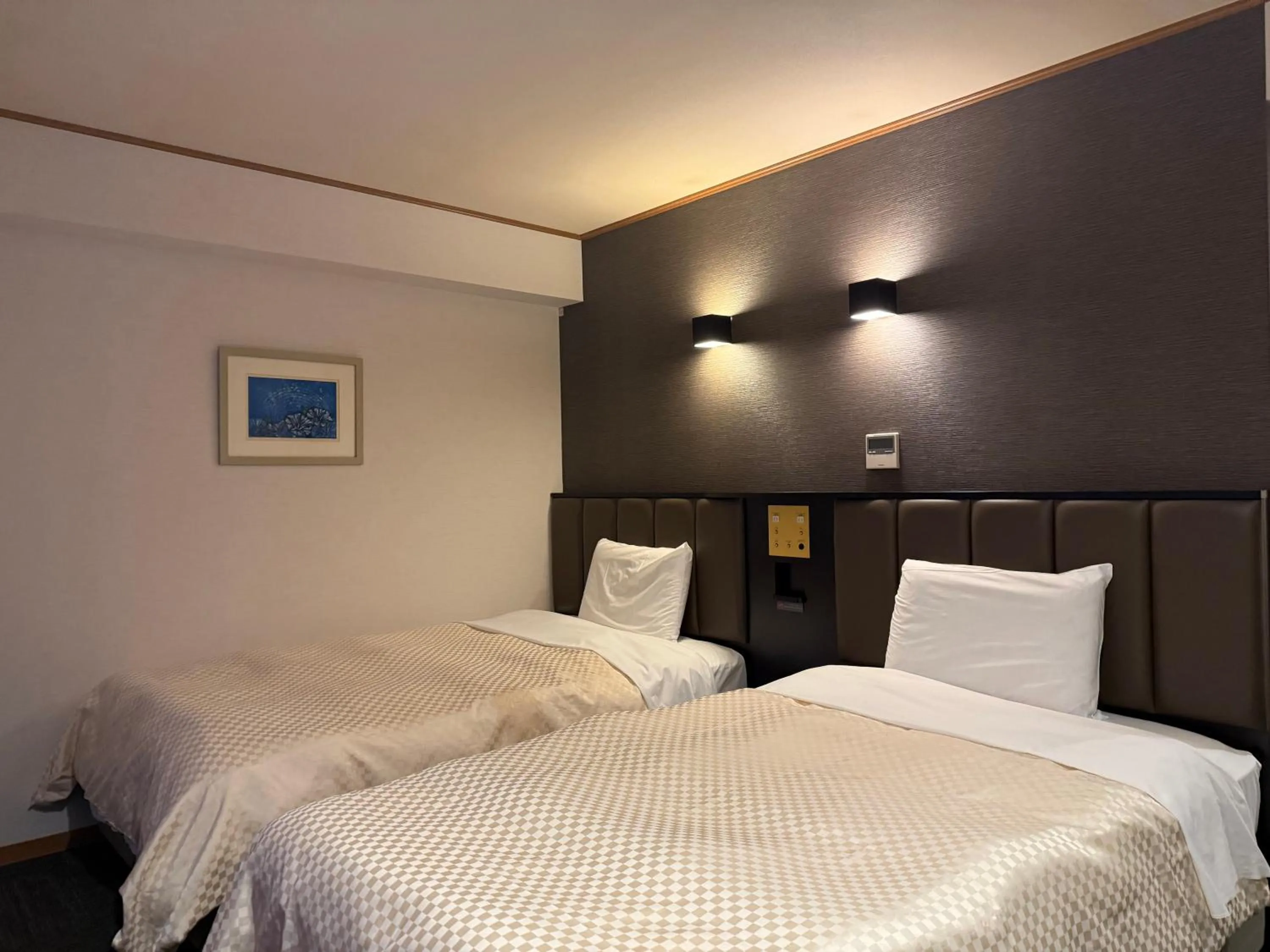 Bed in Suzuka Storia Hotel