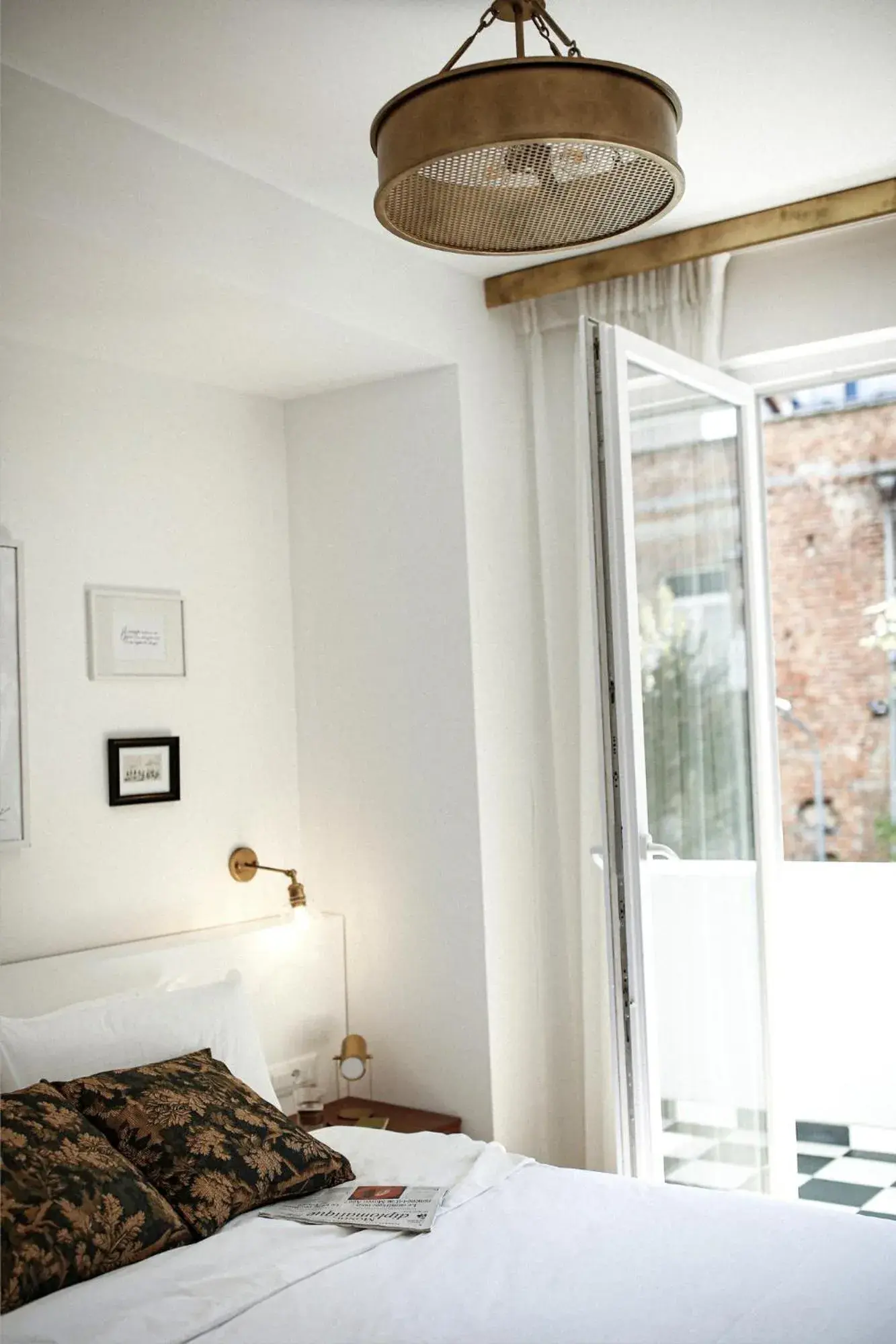 Deluxe Double Room with Balcony in Bazaar Inn Hotel Deluxe Double Room with Balcony in Bazaar Inn Hotel