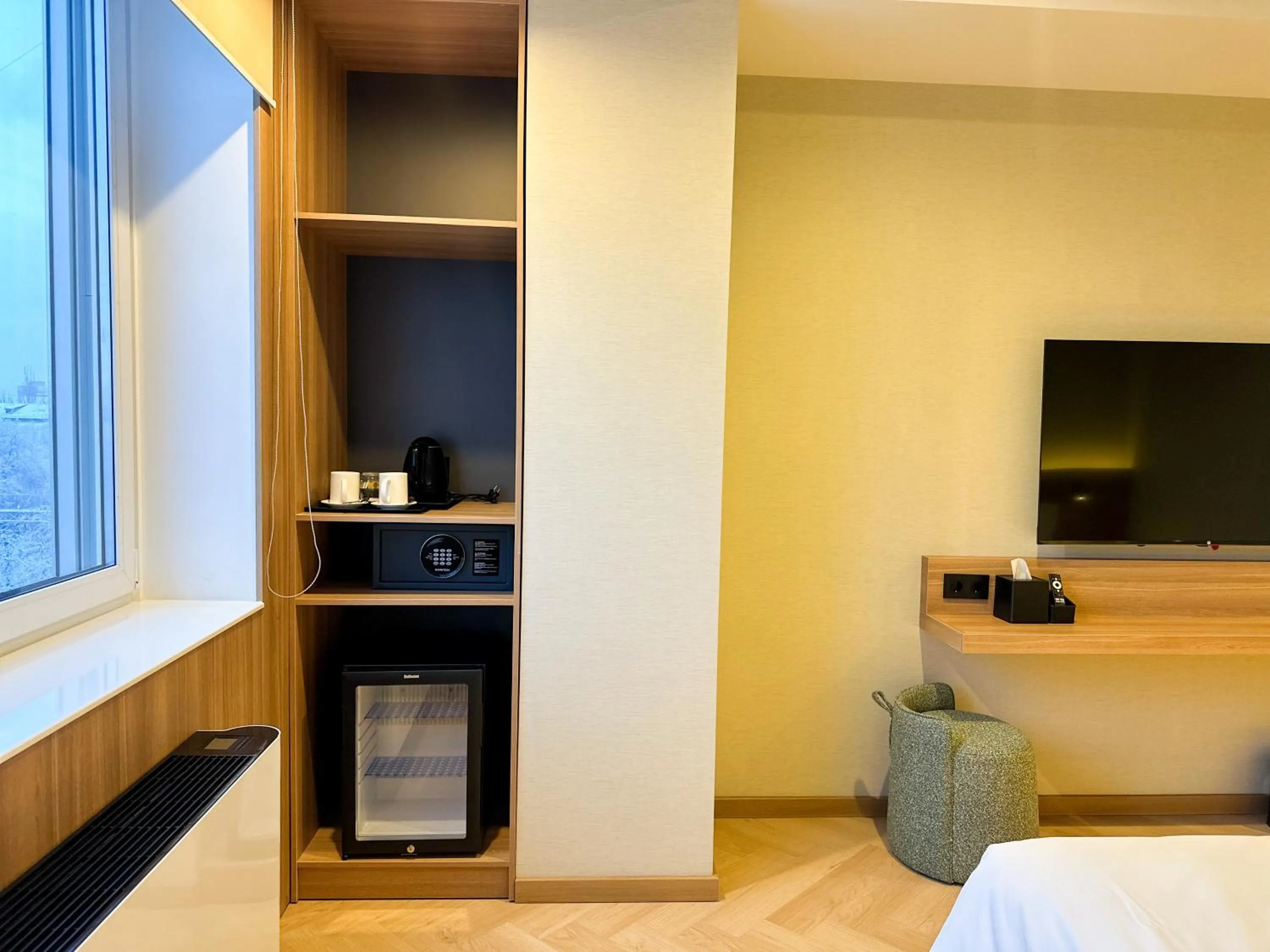 Coffee/tea facilities, Bed in Resident Hotel Abay