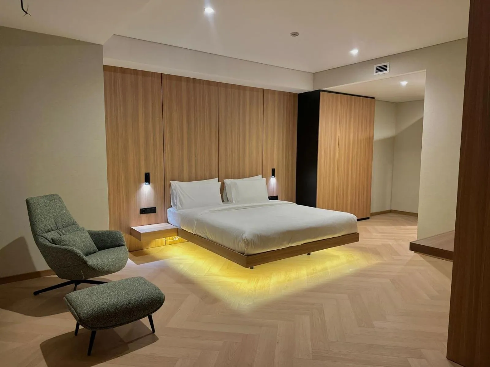 Photo of the whole room, Bed in Resident Hotel Abay