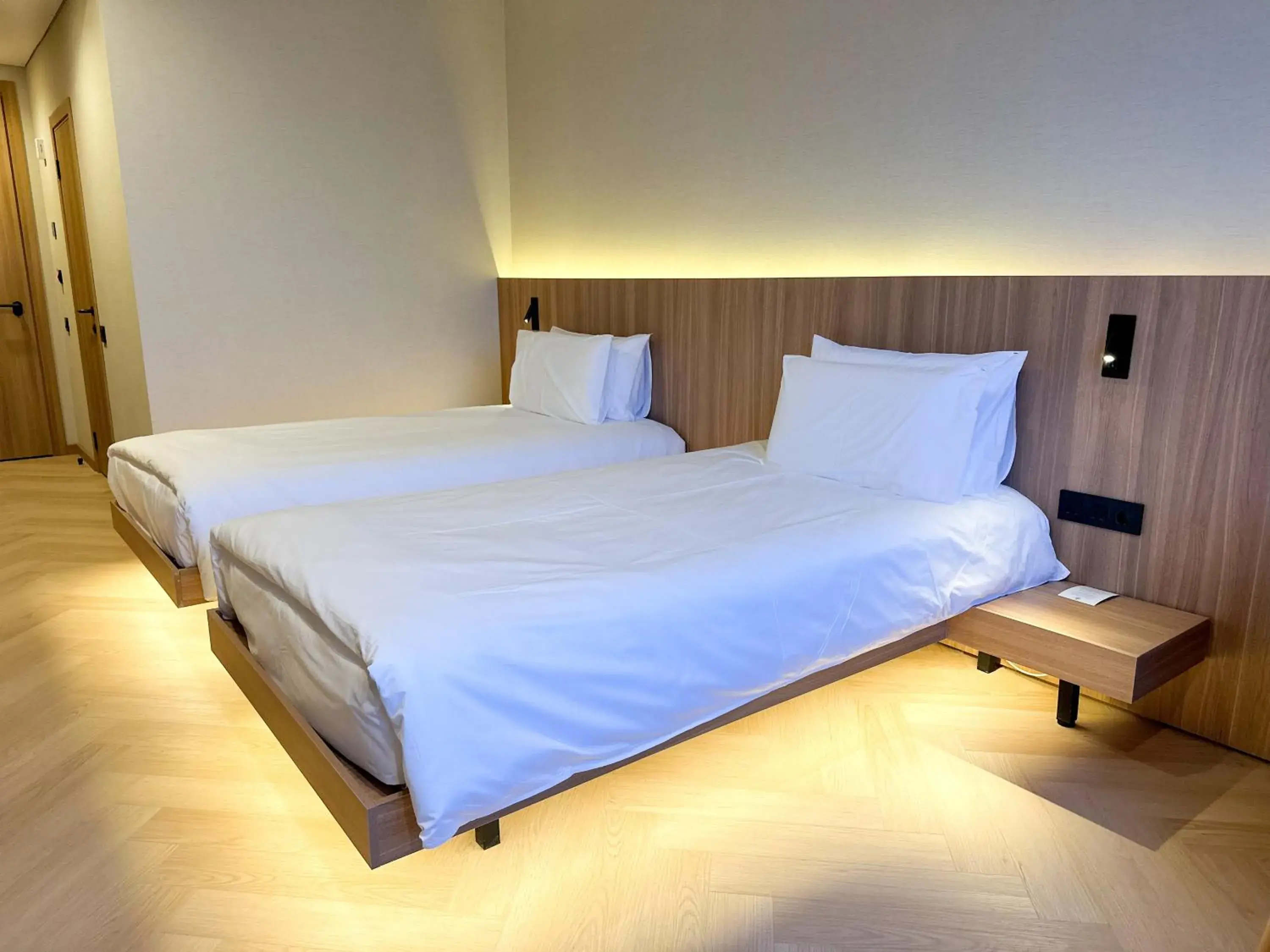 Twin Room in Resident Hotel Abay Twin Room in Resident Hotel Abay