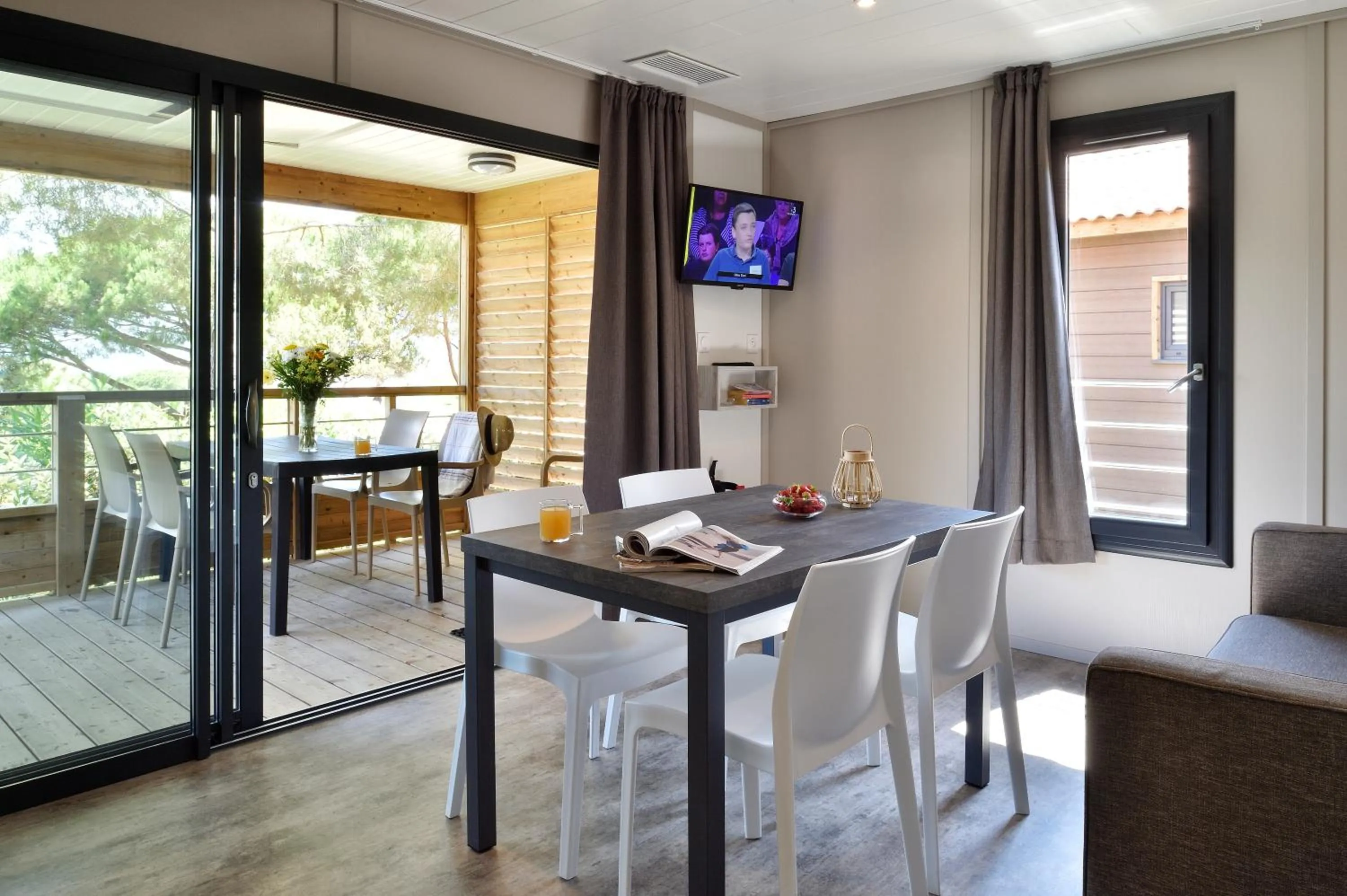 Patio in Résidence & Hotel U Livanti ECOLABEL