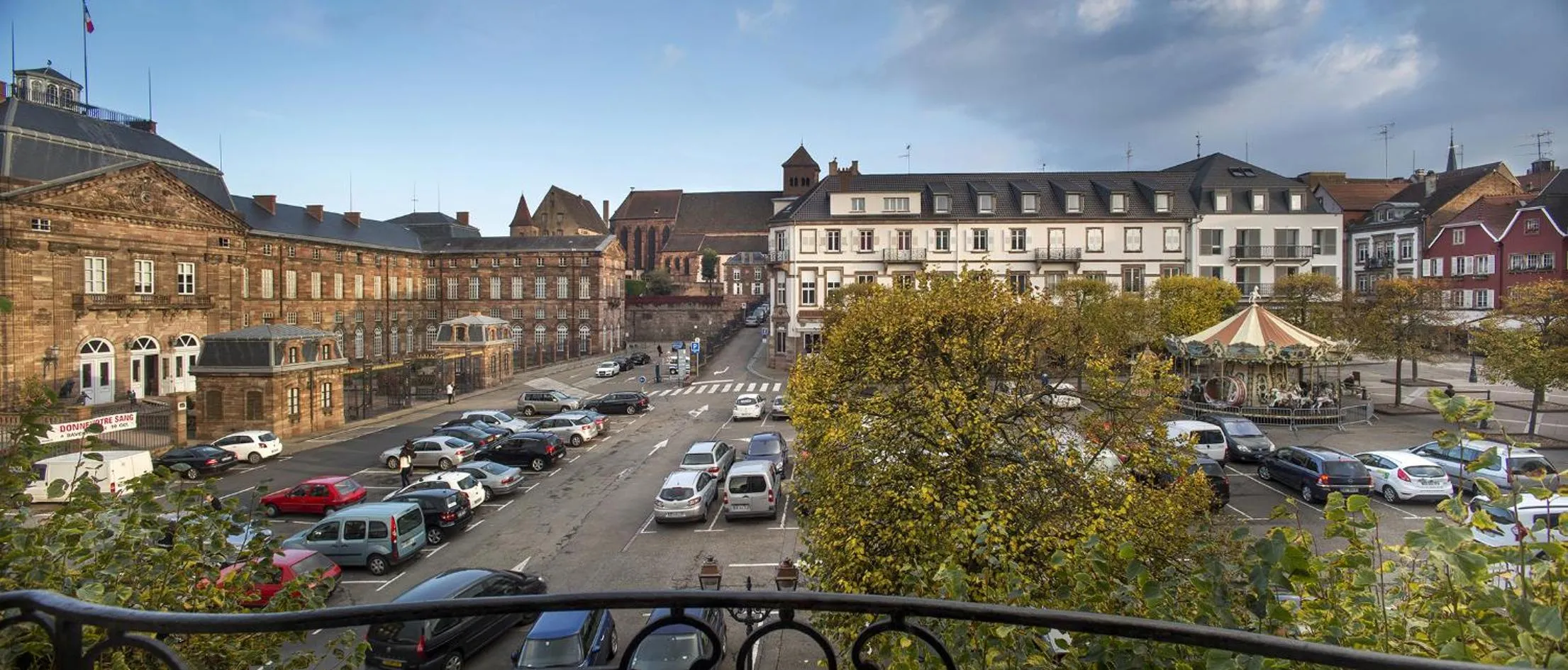 Two-Bedroom Penthouse Apartment in Les Loges du Chateau