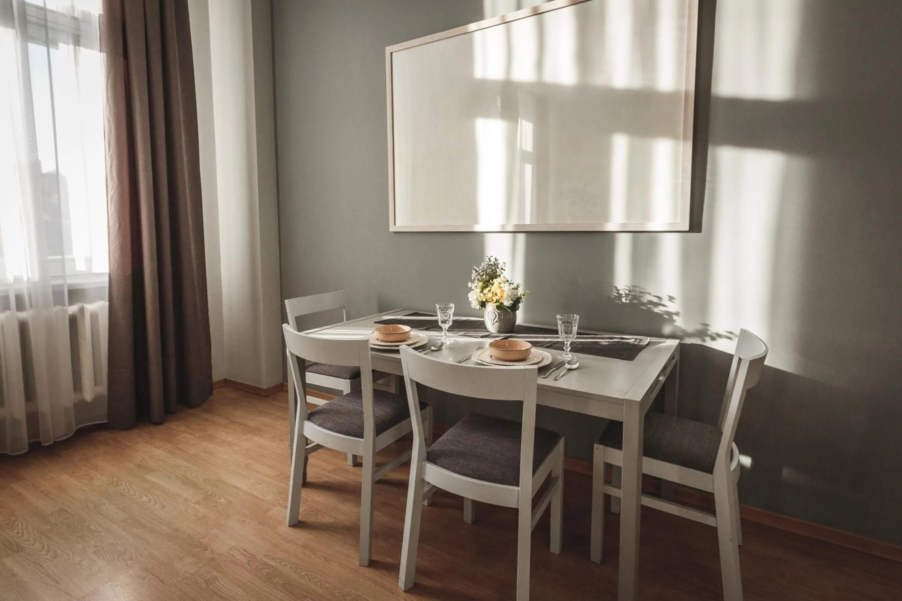 Dining area in Bearsleys Downtown Apartments