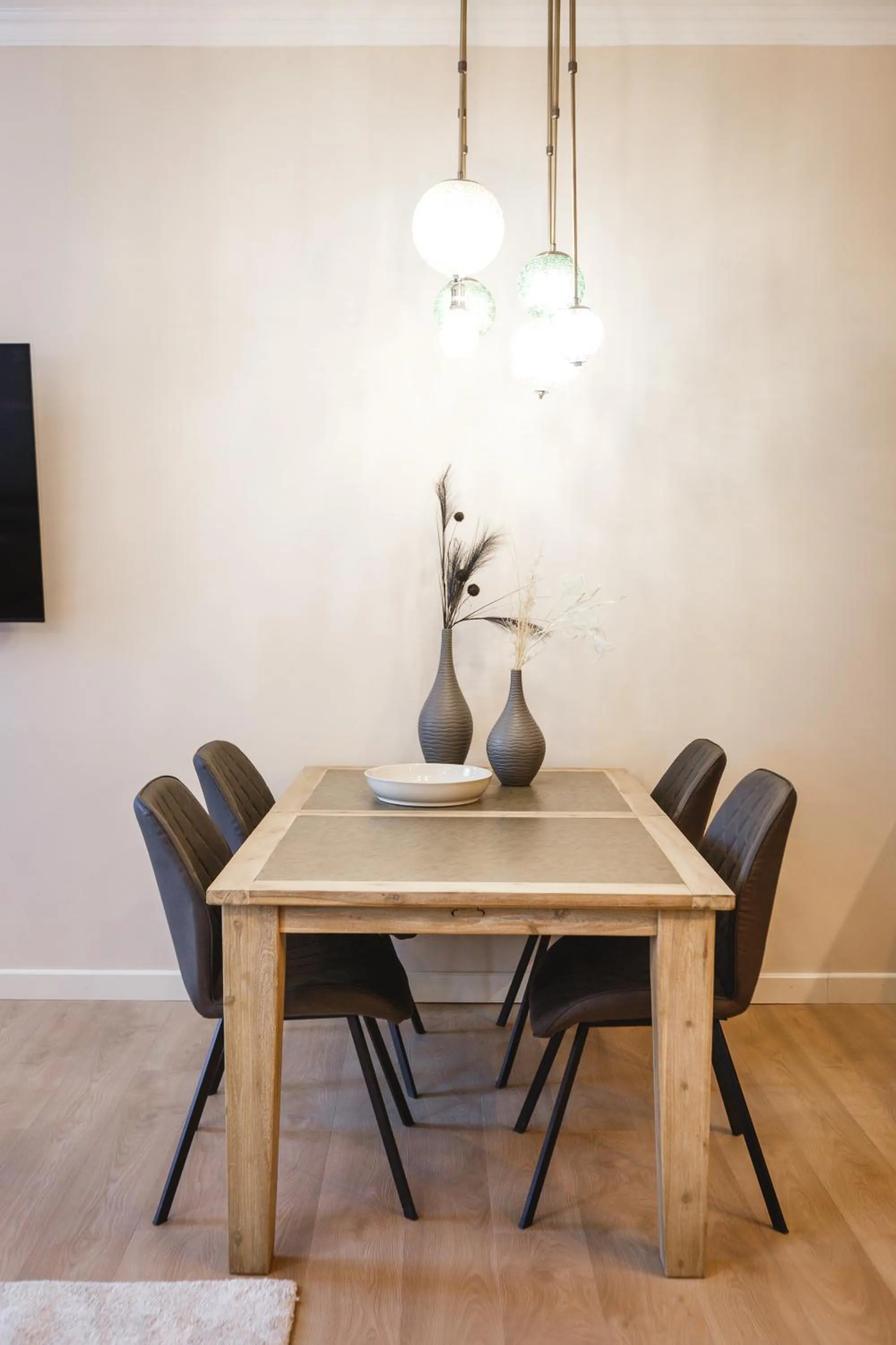 Dining area in Bearsleys Downtown Apartments