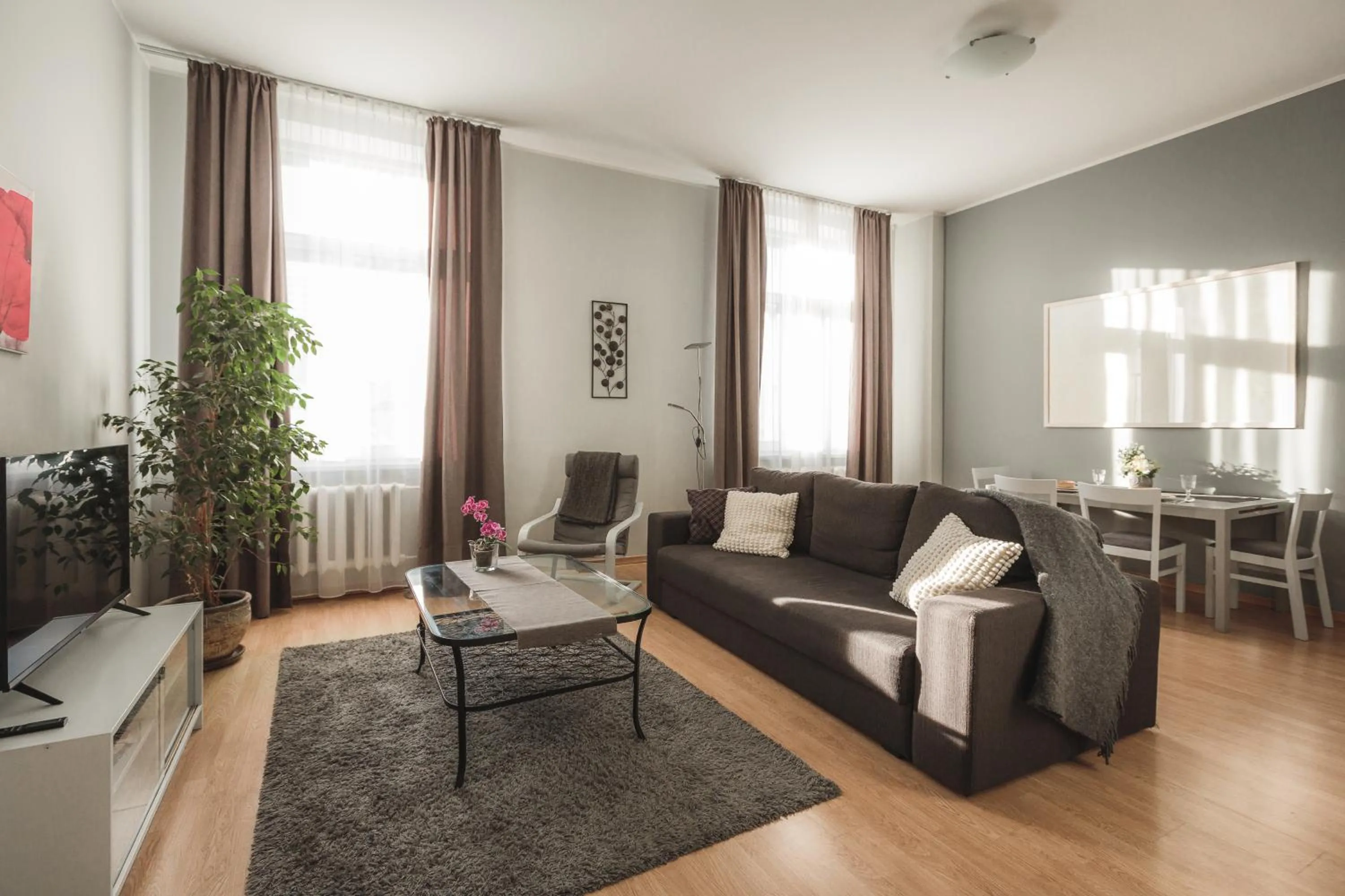 Living room in Bearsleys Downtown Apartments