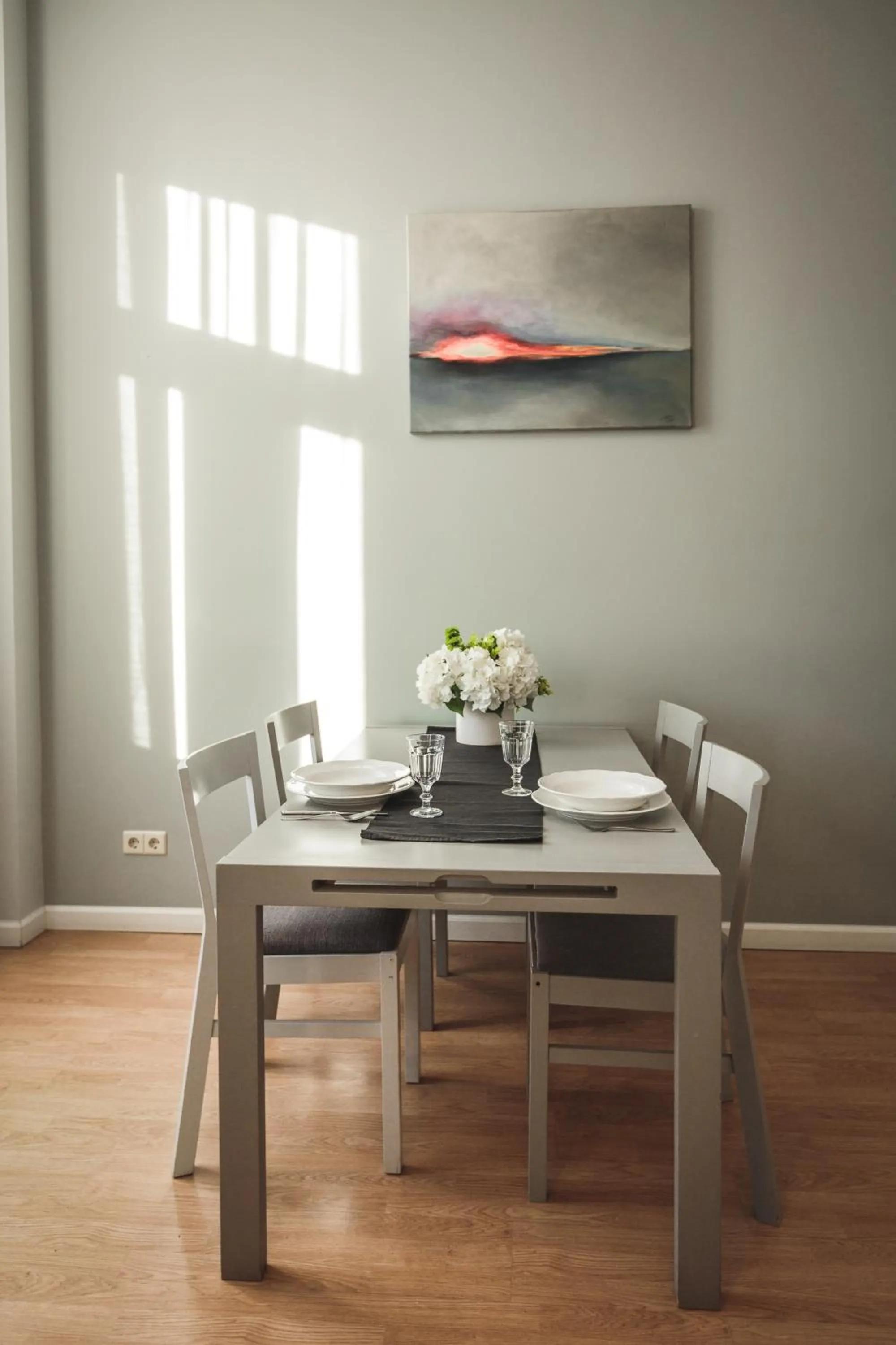 Dining area in Bearsleys Downtown Apartments