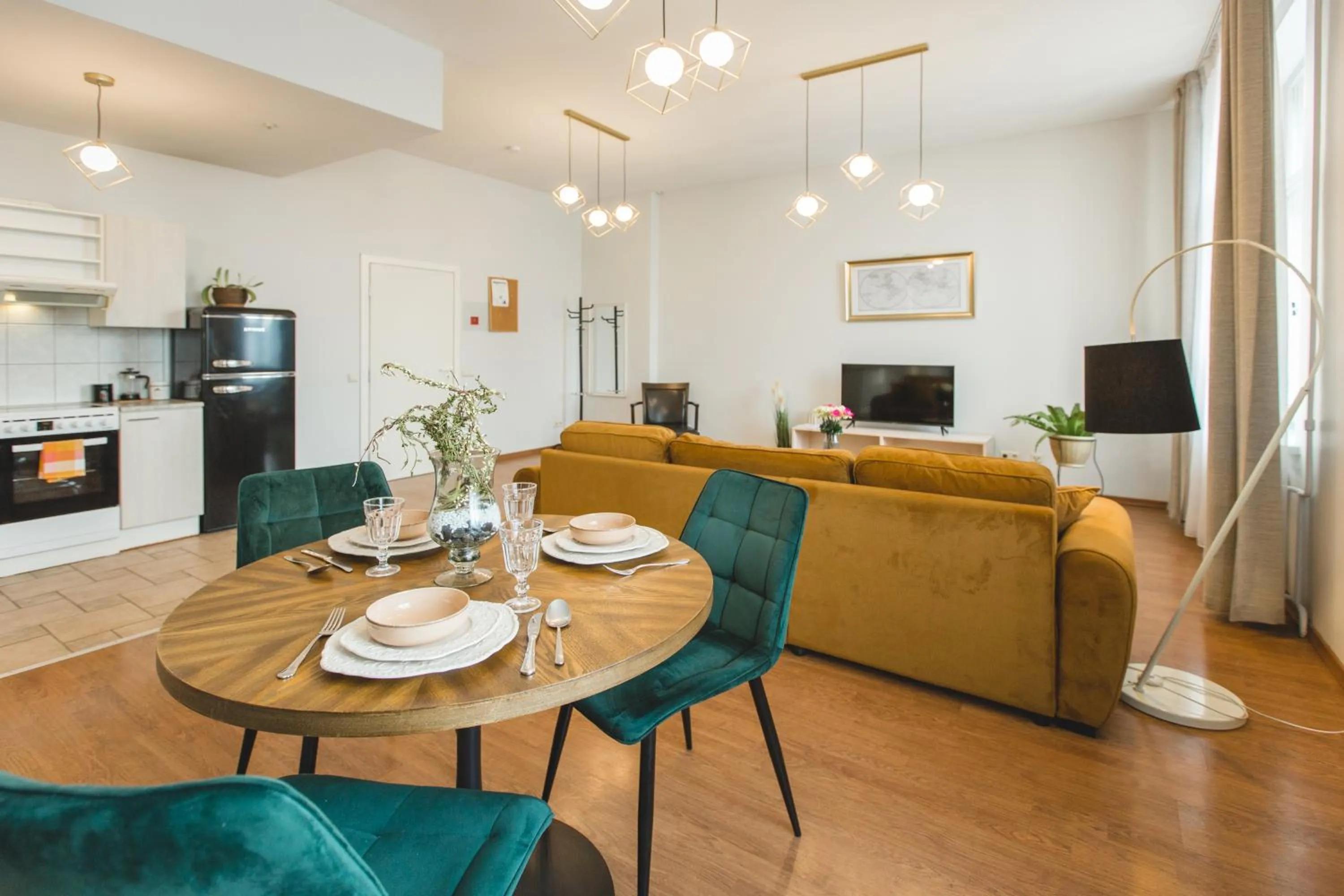 Dining area in Bearsleys Downtown Apartments
