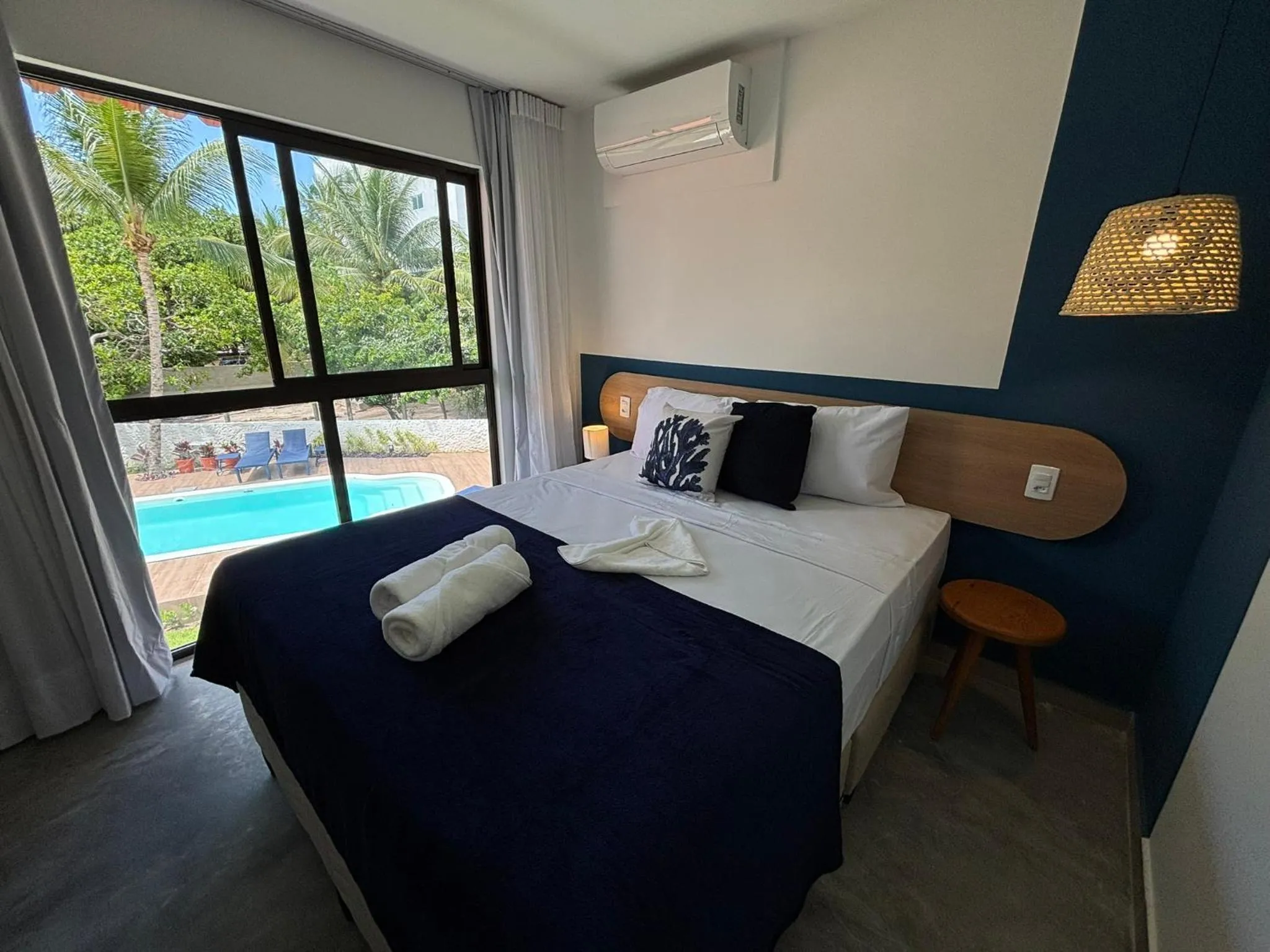 Double Room with Pool View in Coralli Pousada