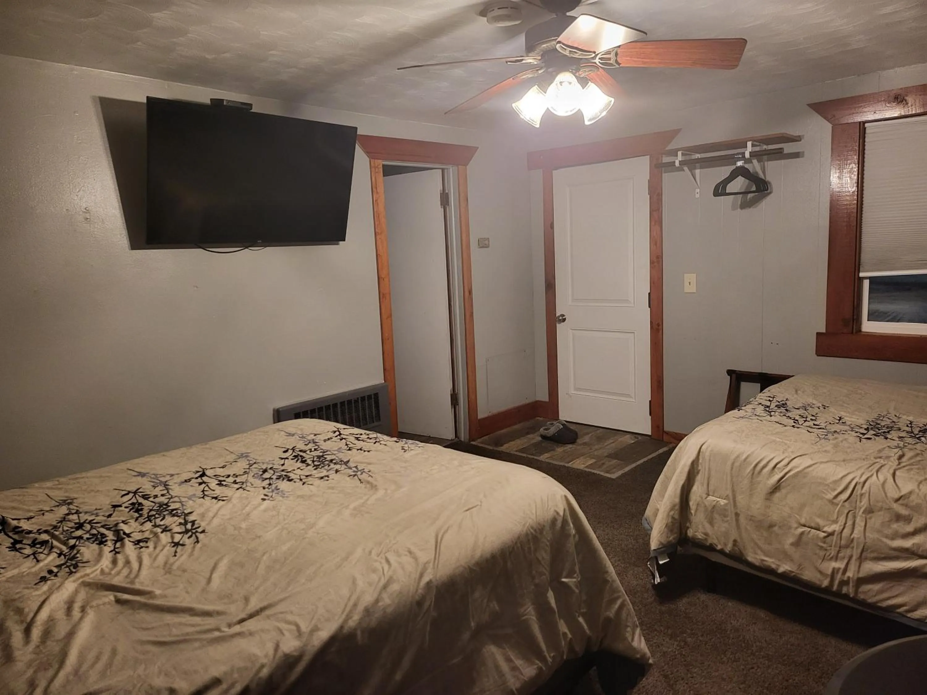 Bedroom, Bed in KJ's Inn and Suites By OYO Gettysburg US Hwy 212