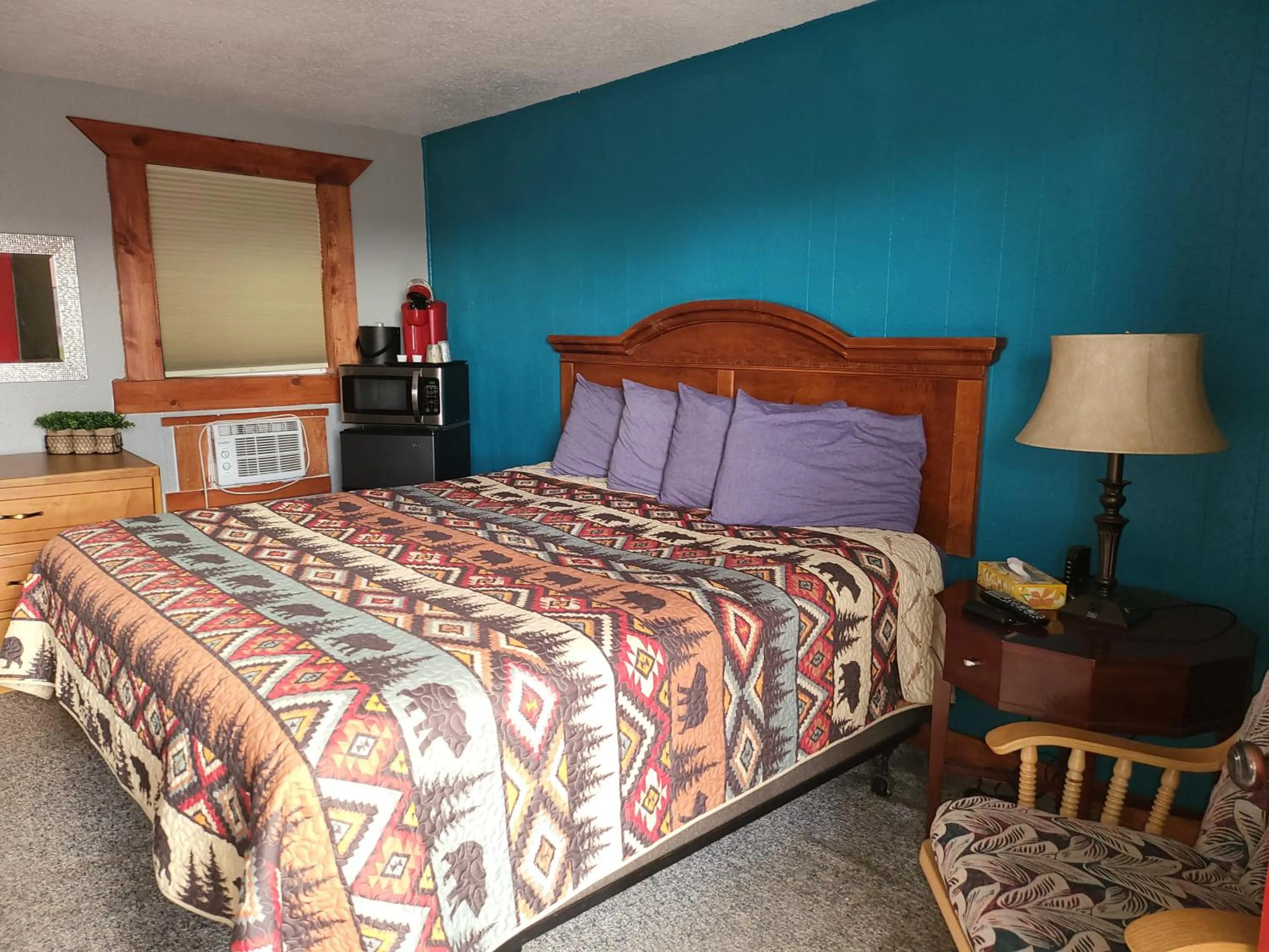 Bedroom, Bed in KJ's Inn and Suites By OYO Gettysburg US Hwy 212