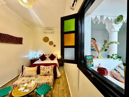 Queen Room with Pool View in Riad Iklil