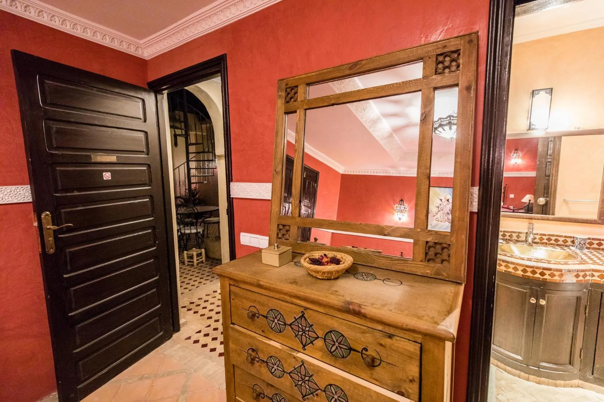 Decorative detail in Riad Atlas Toyours