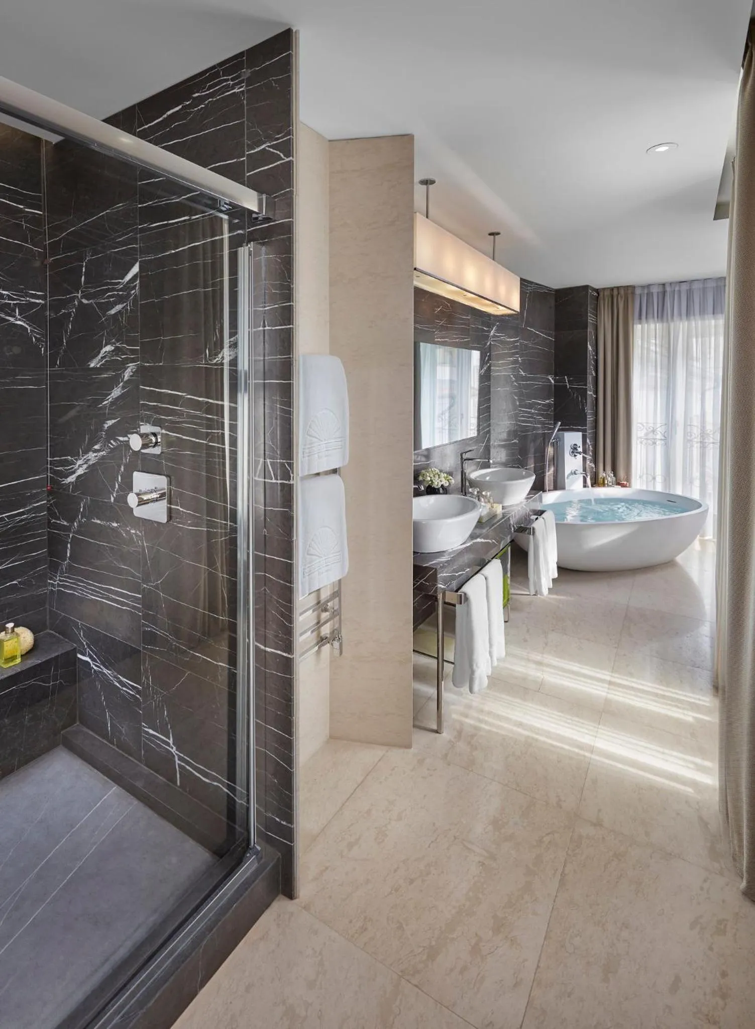 Photo of the whole room, Bed in Mandarin Oriental, Milan