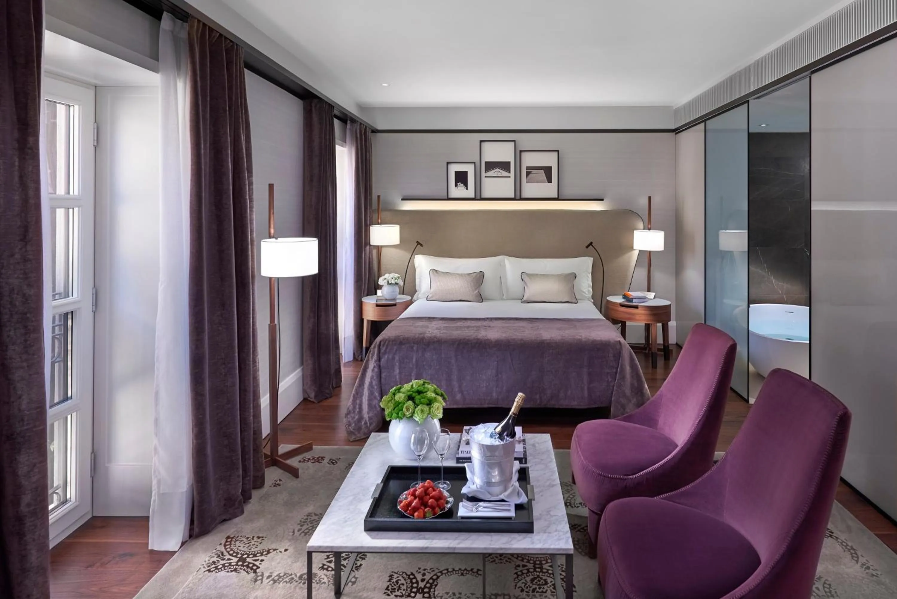 Photo of the whole room, Bed in Mandarin Oriental, Milan