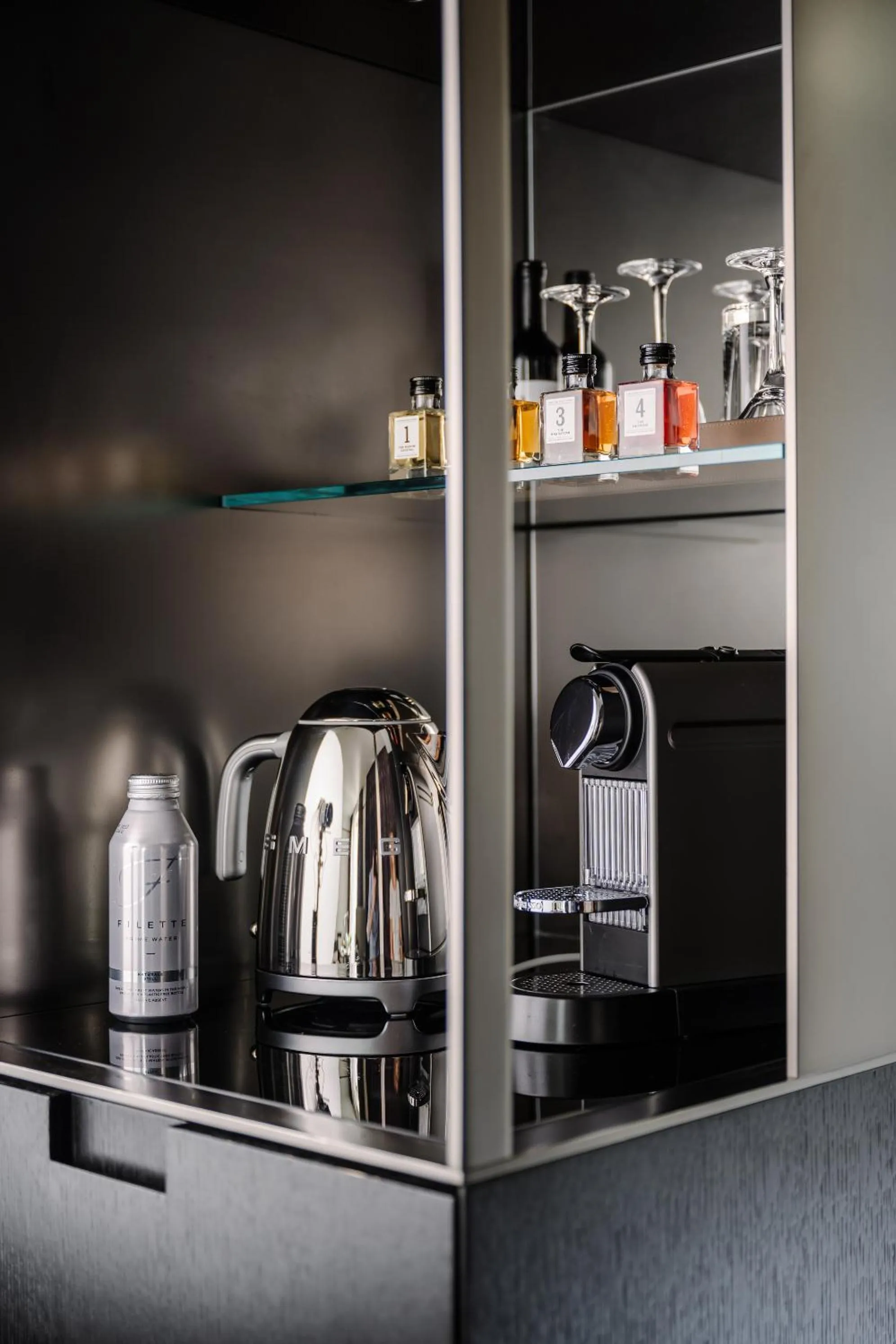 Coffee/tea facilities in Mandarin Oriental, Milan